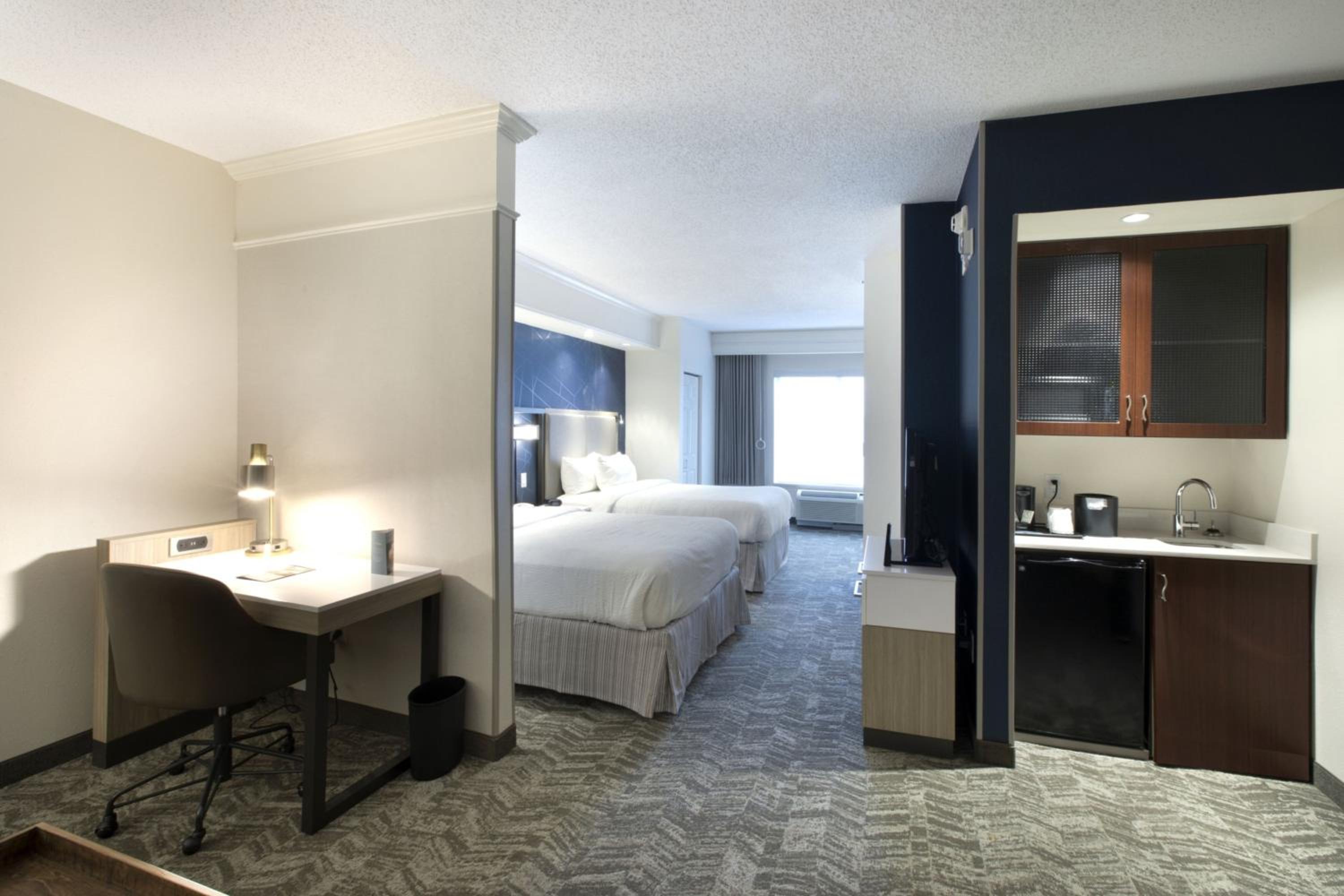 Deluxe Queen Studio with Two Queen Beds