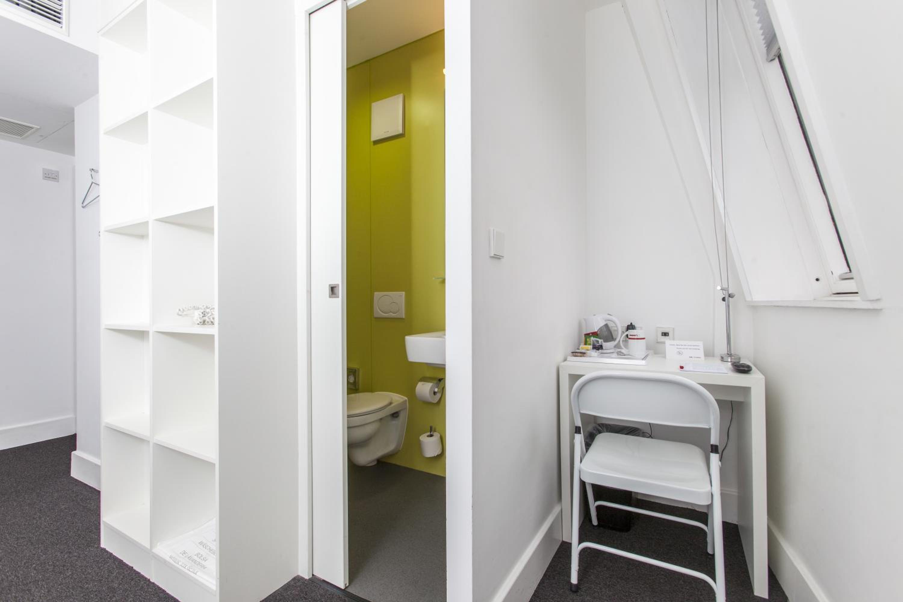 Single Room photo 3