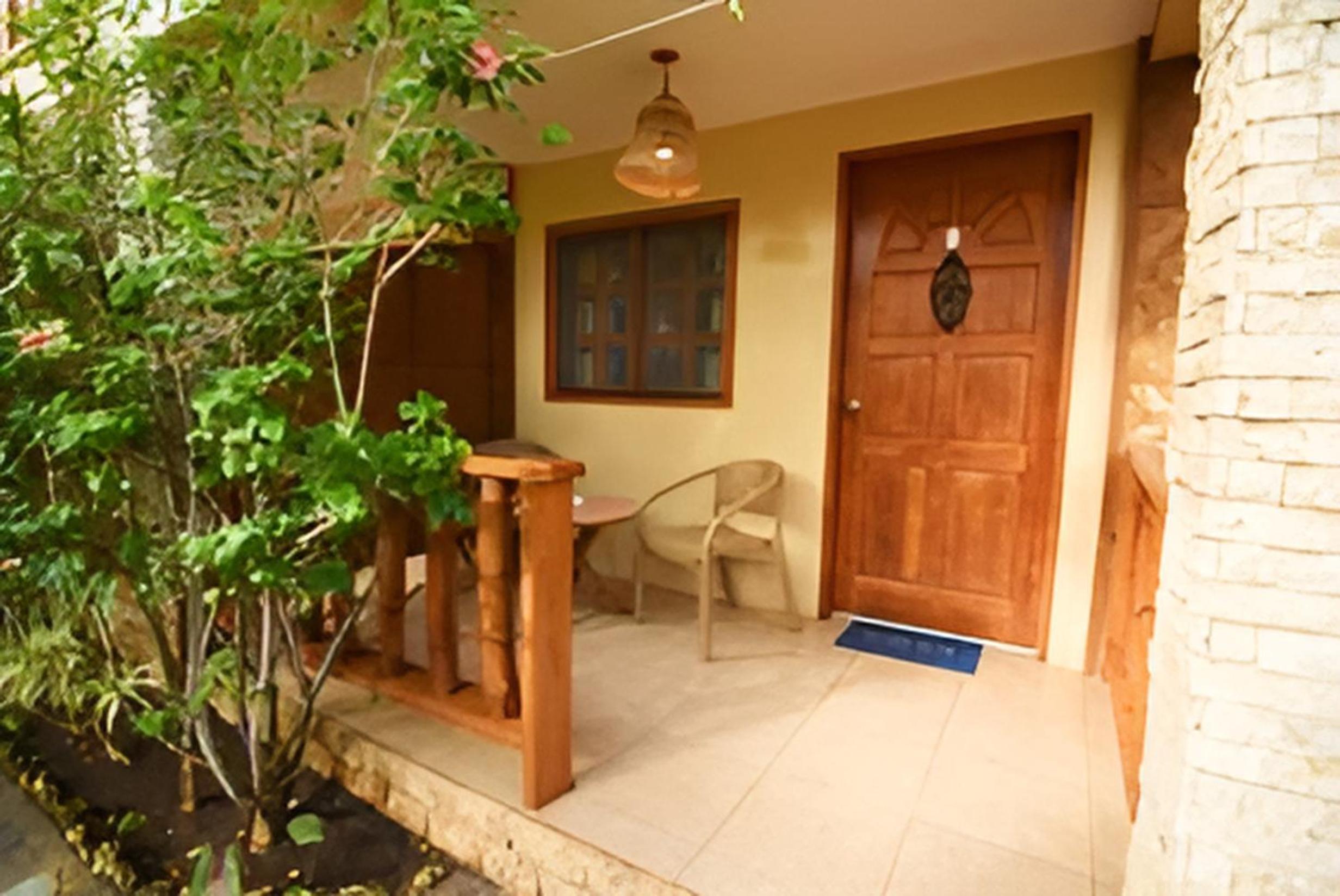 Standard Twin Room - Photo 7