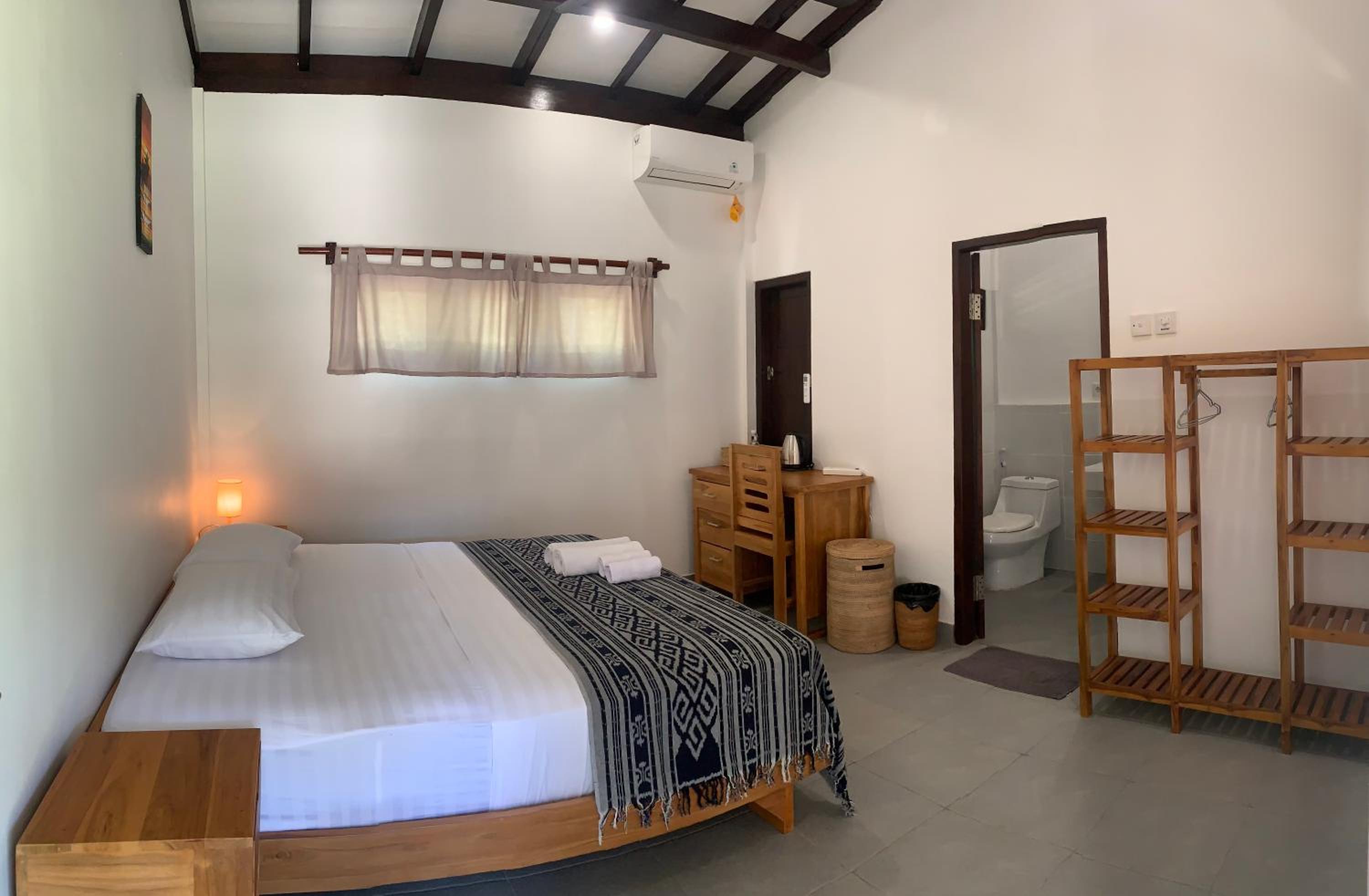 Double Room with Balcony and Sea View - Photo 1