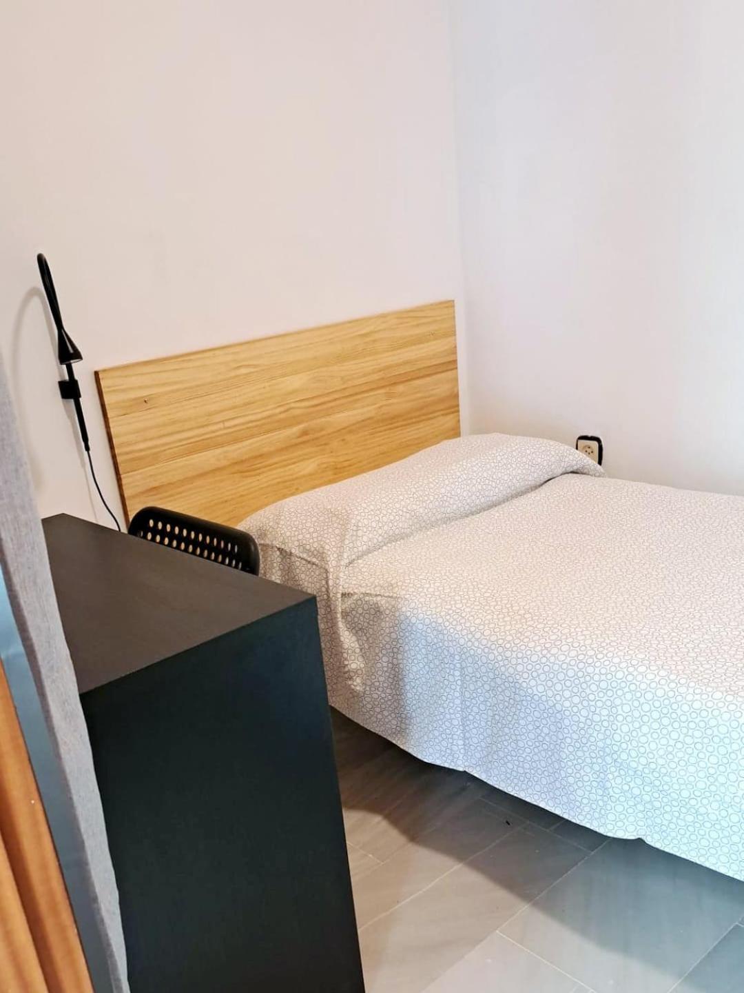 Habitación Individual Estándar con Baño Compartido
