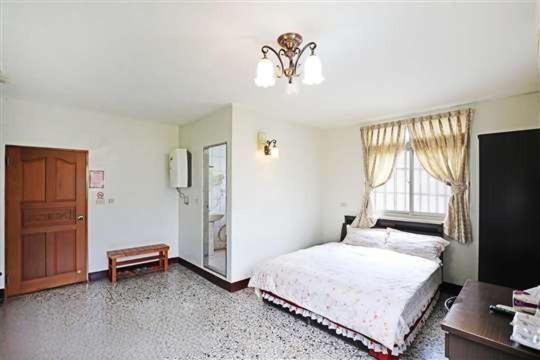 Standard Double Room photo 3