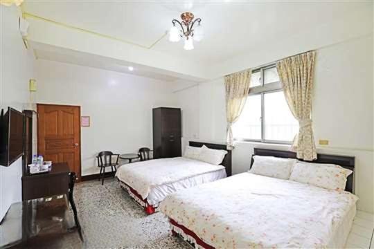 Quadruple Room With Private Bathroom photo 1