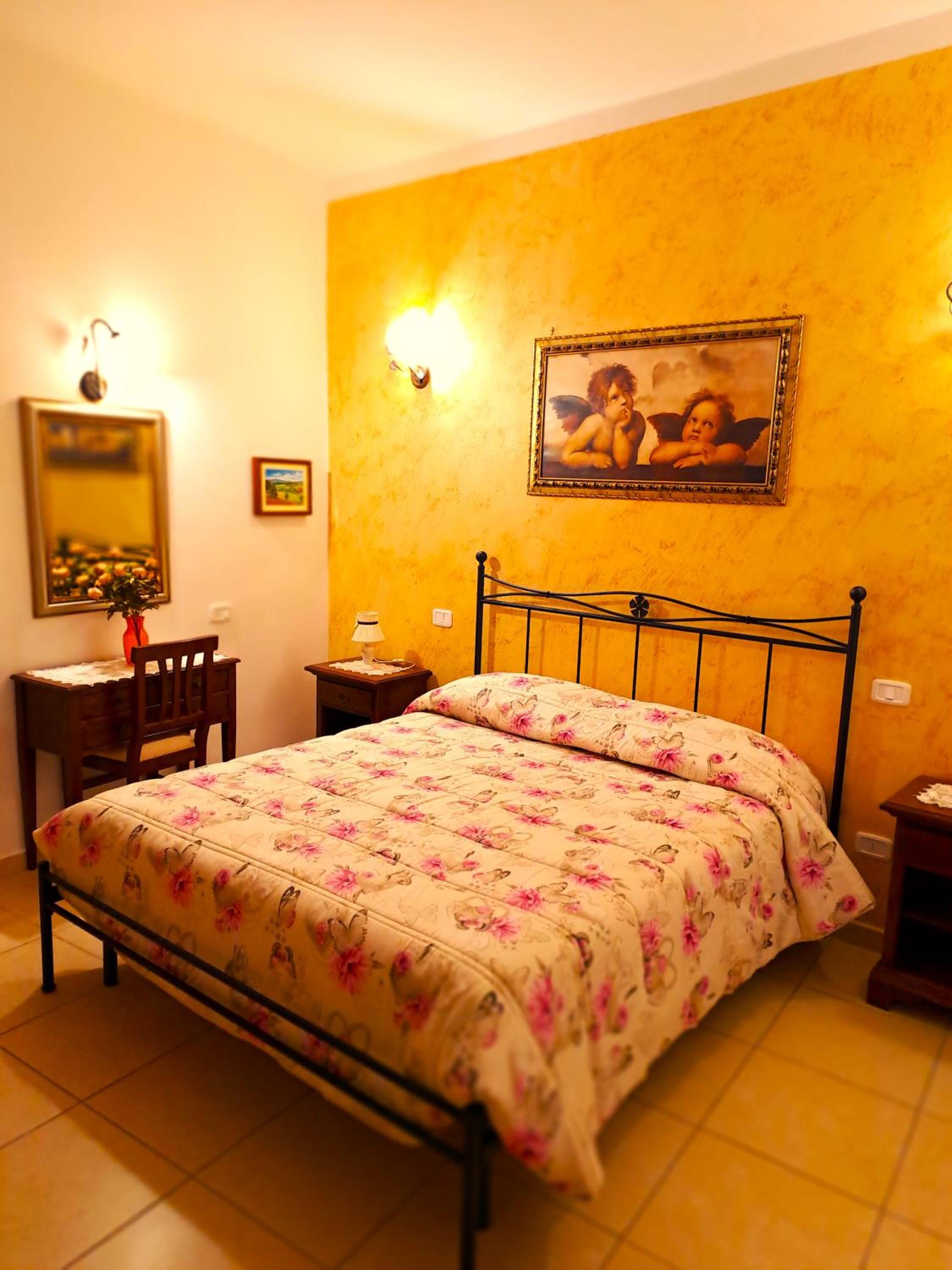 Double Room with Private External Bathroom photo 3