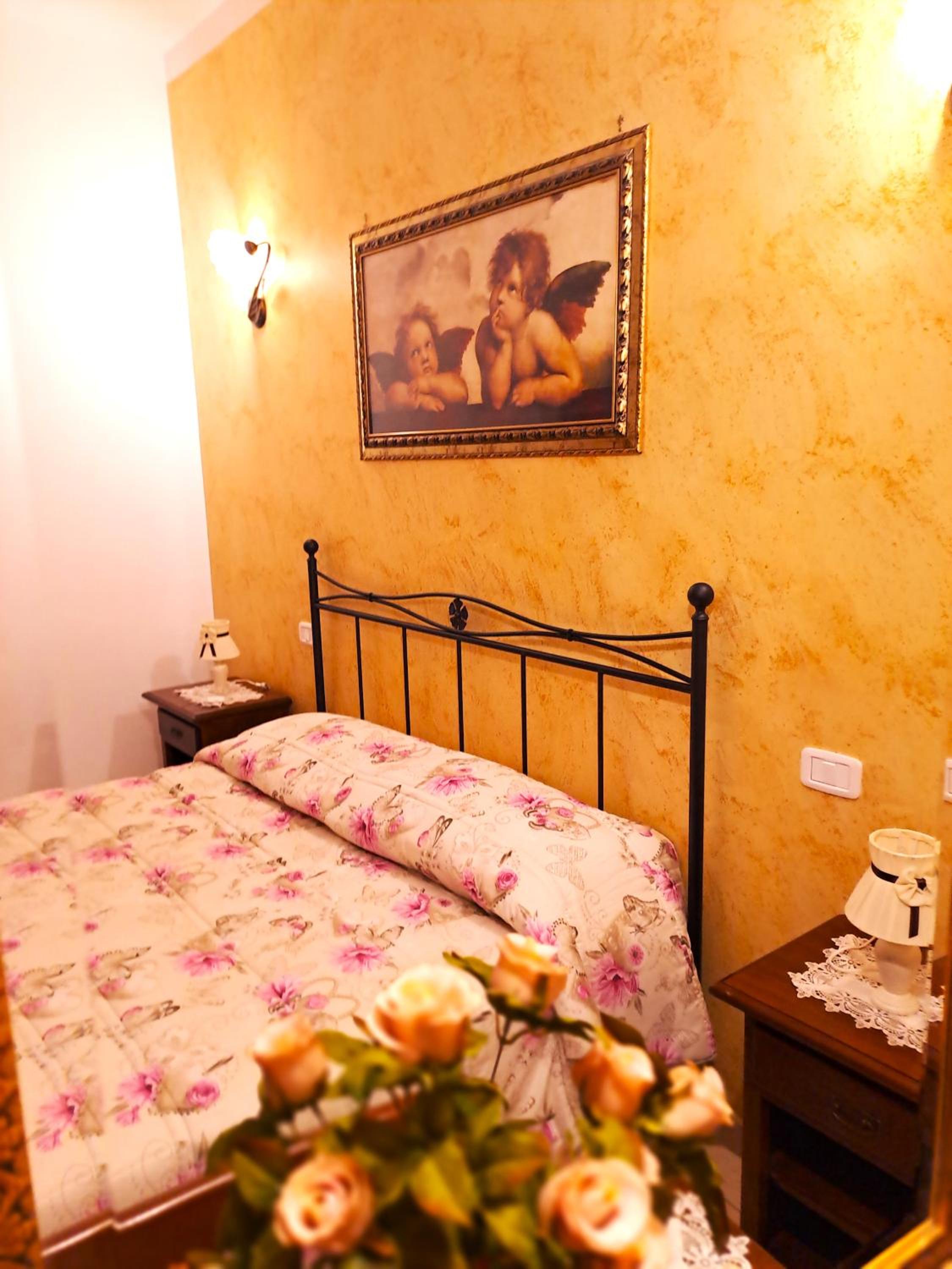 Double Room with Private External Bathroom photo 1