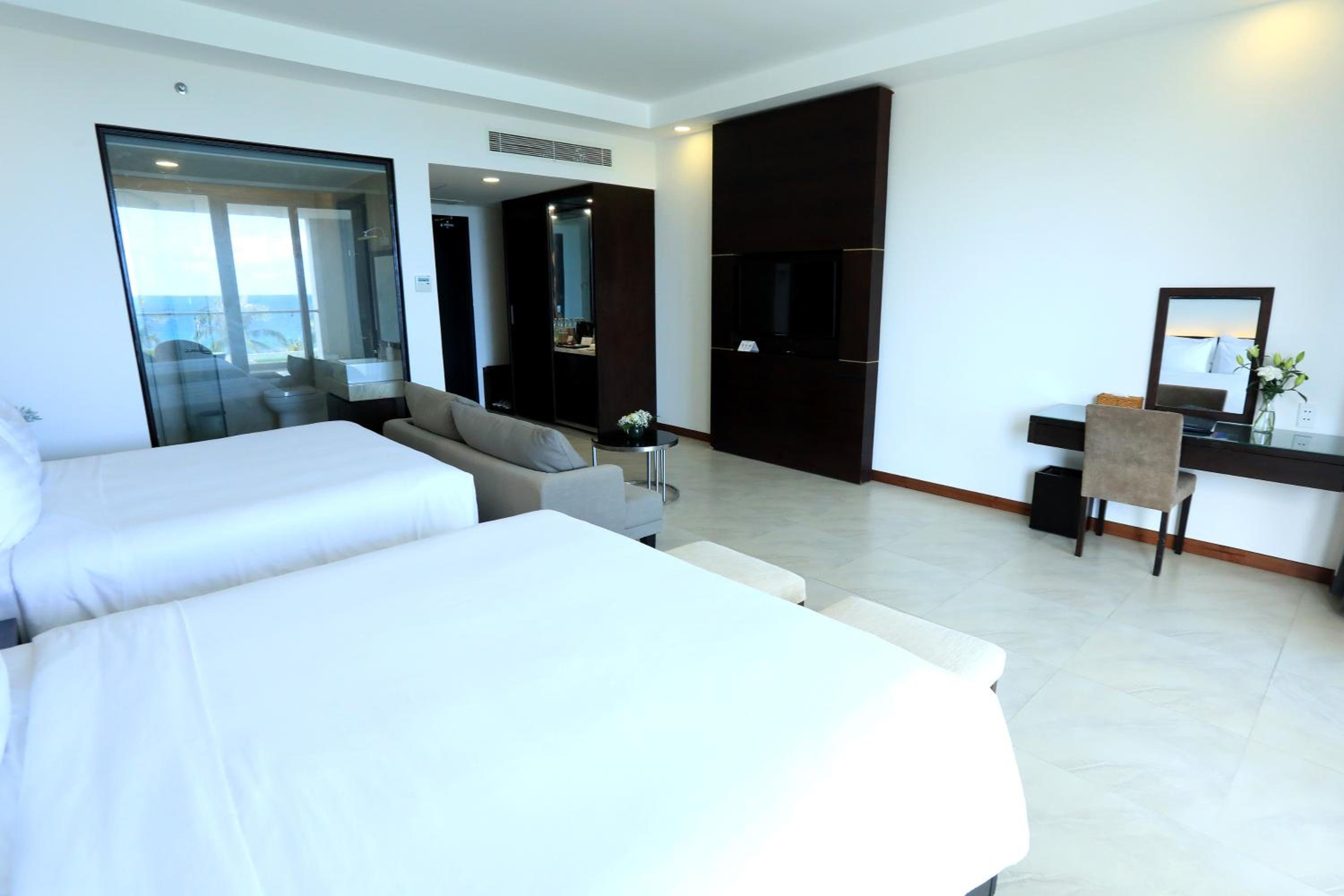 Quadruple Room with Balcony photo 2