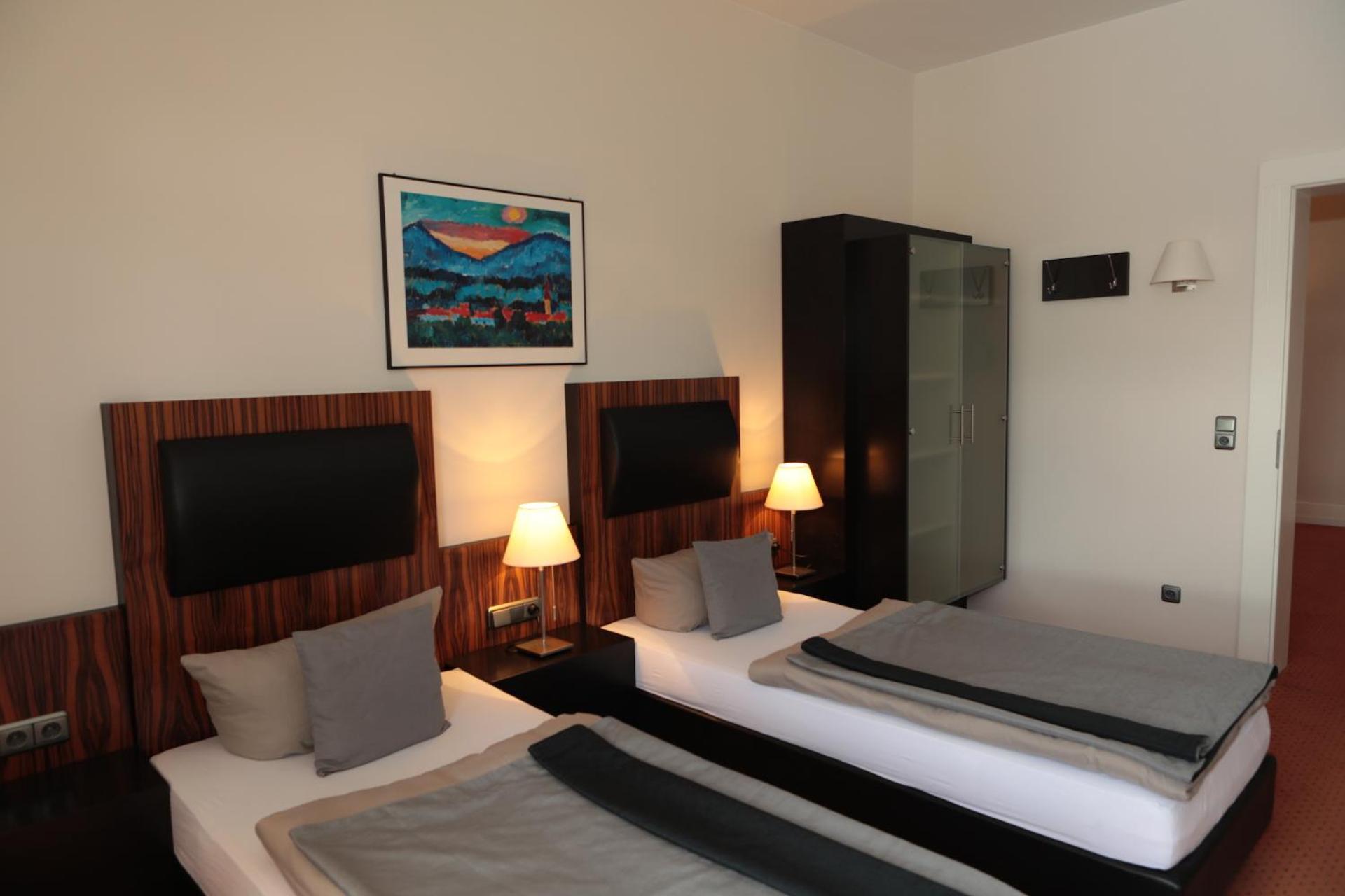 Twin Room With View