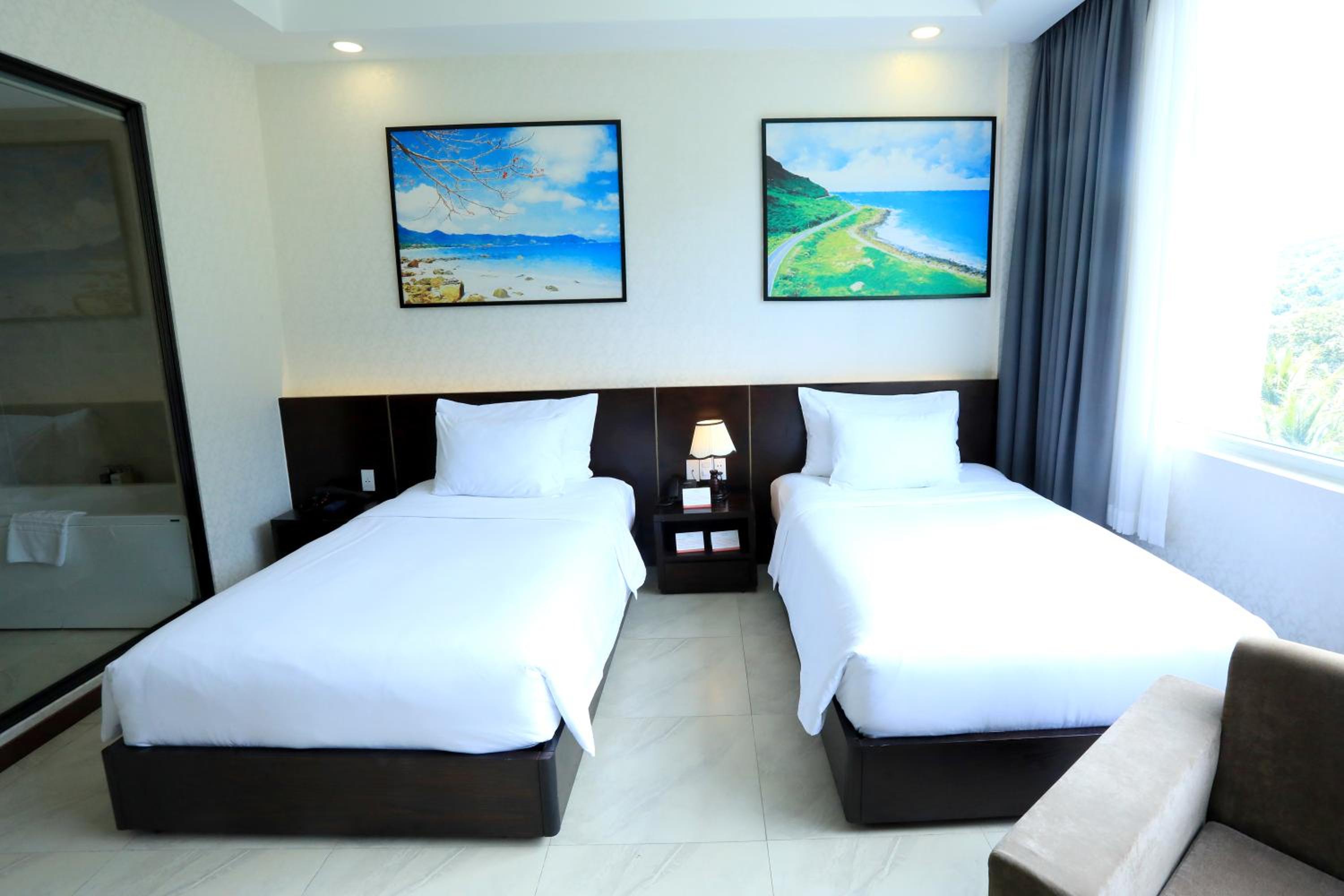 Twin Room with Mountain View photo 1