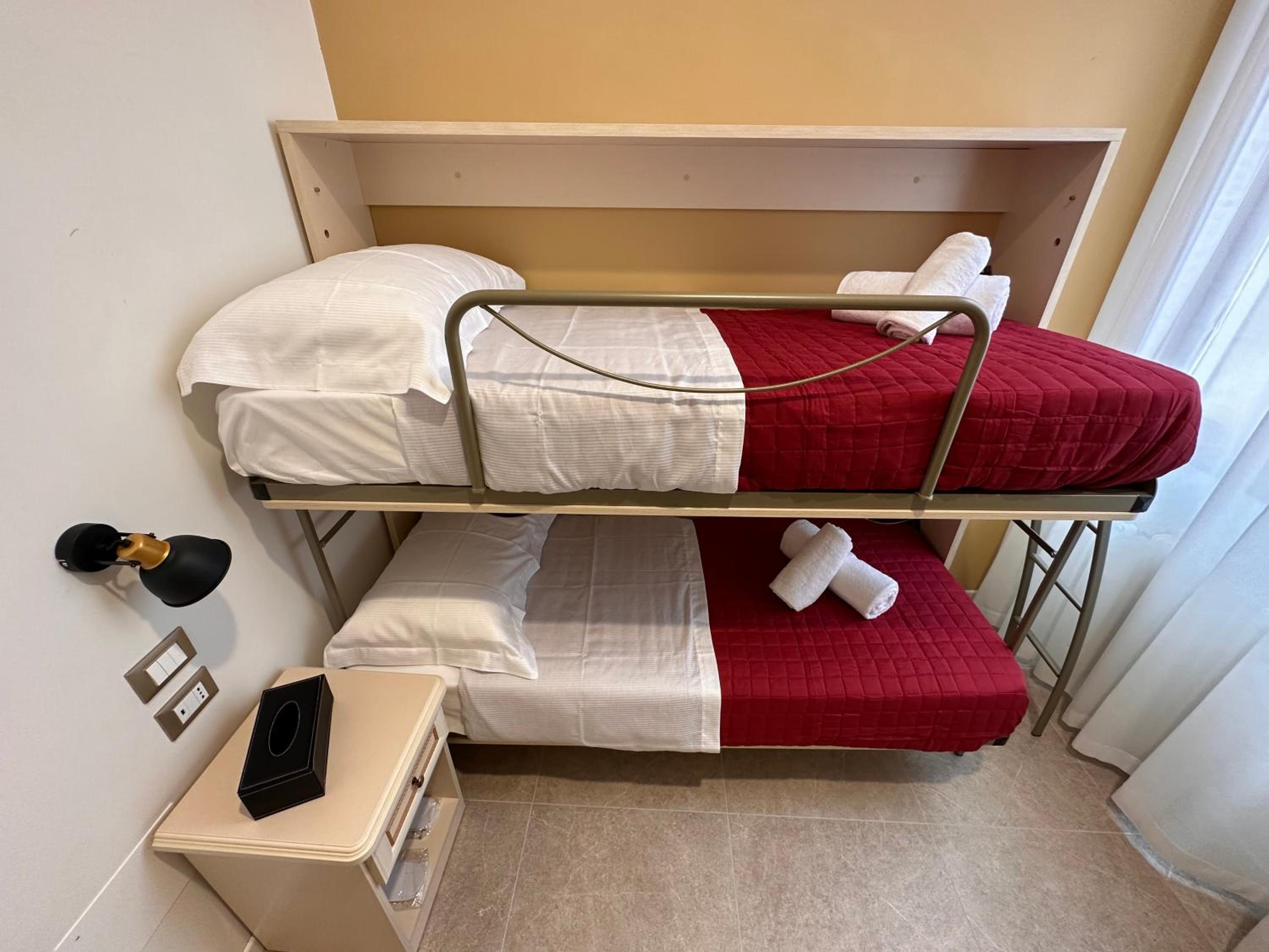 Deluxe Twin Room with Sea View photo 1