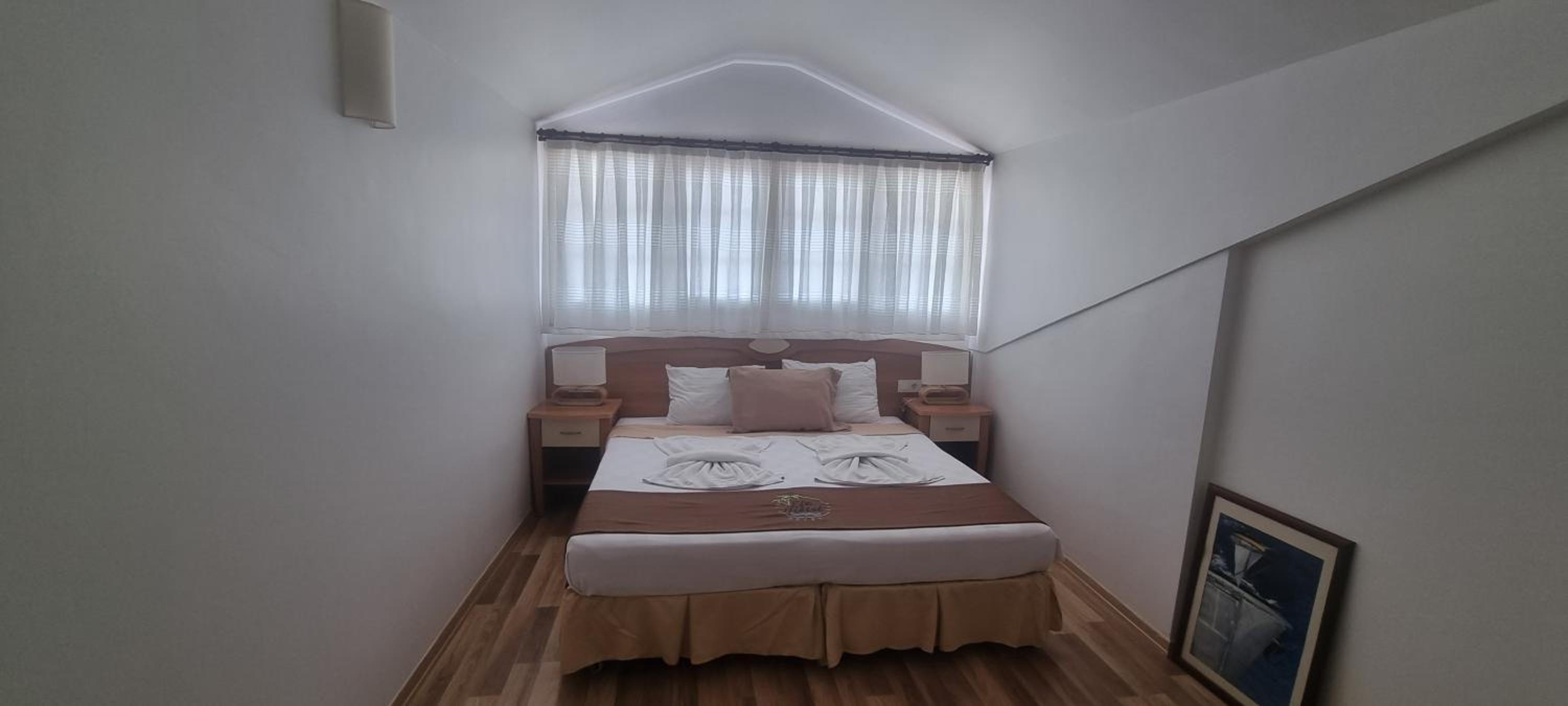 Deluxe Quadruple Room - Photo 2