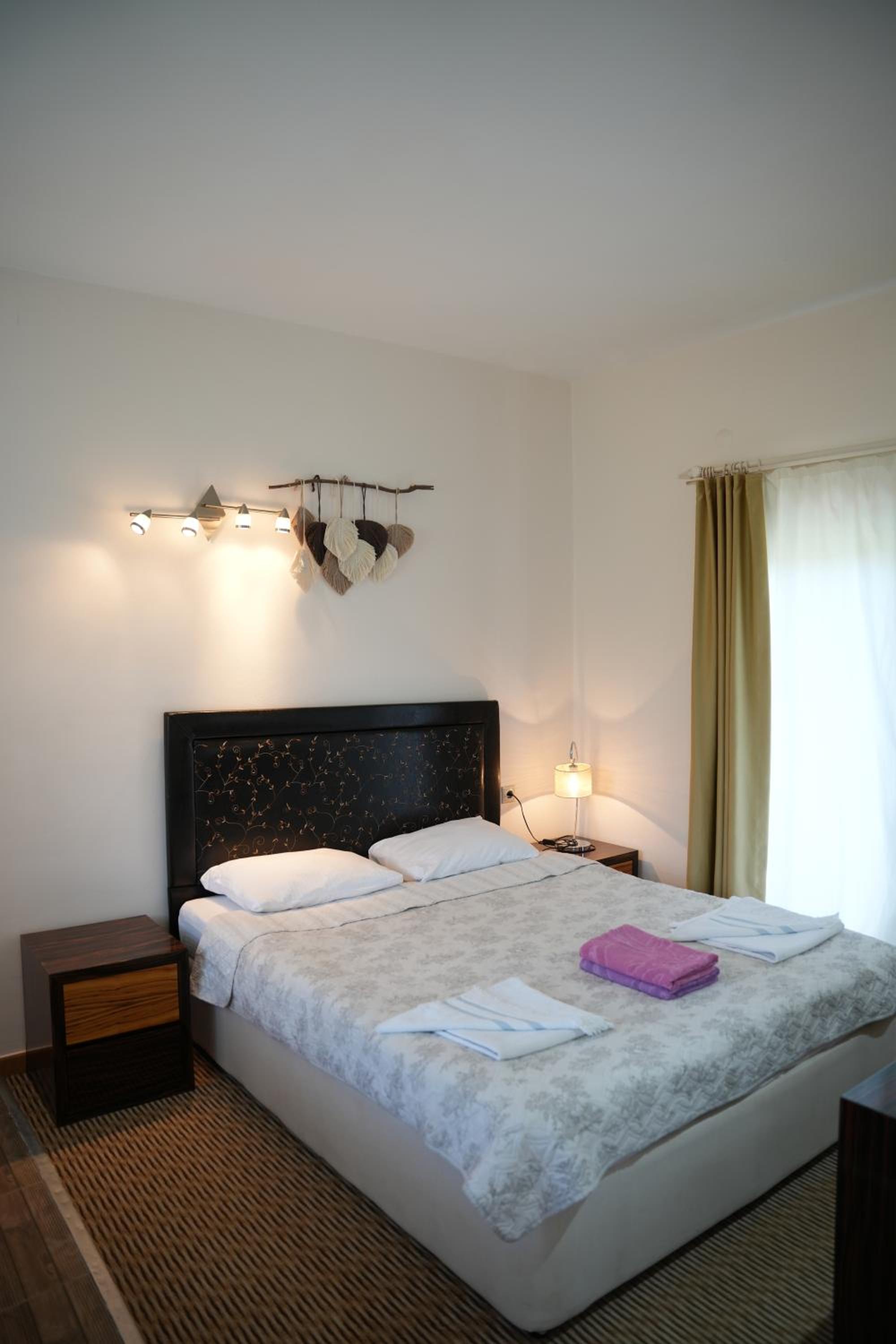 Standard Double Room photo 3