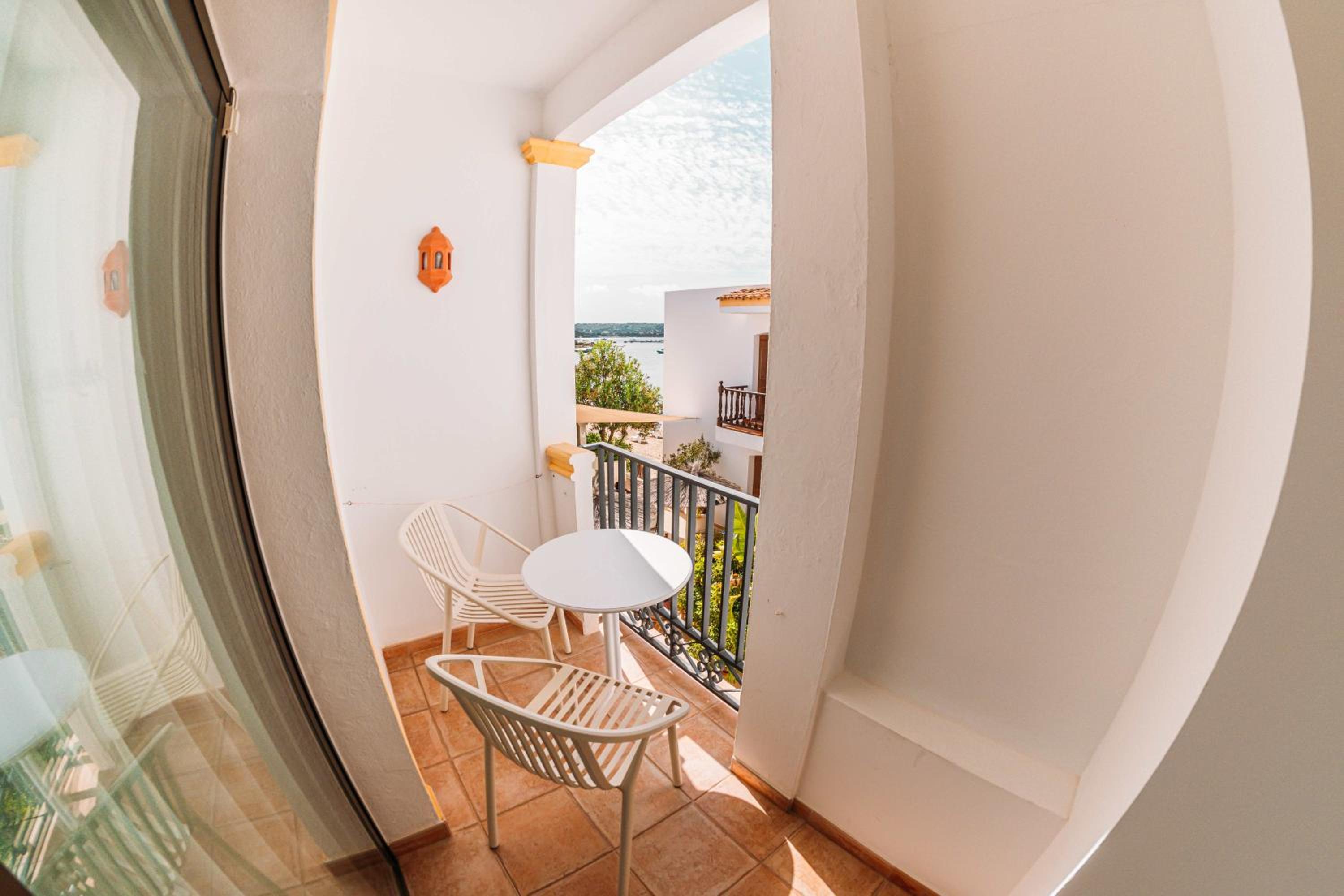 Double Room with Garden View - Photo 7