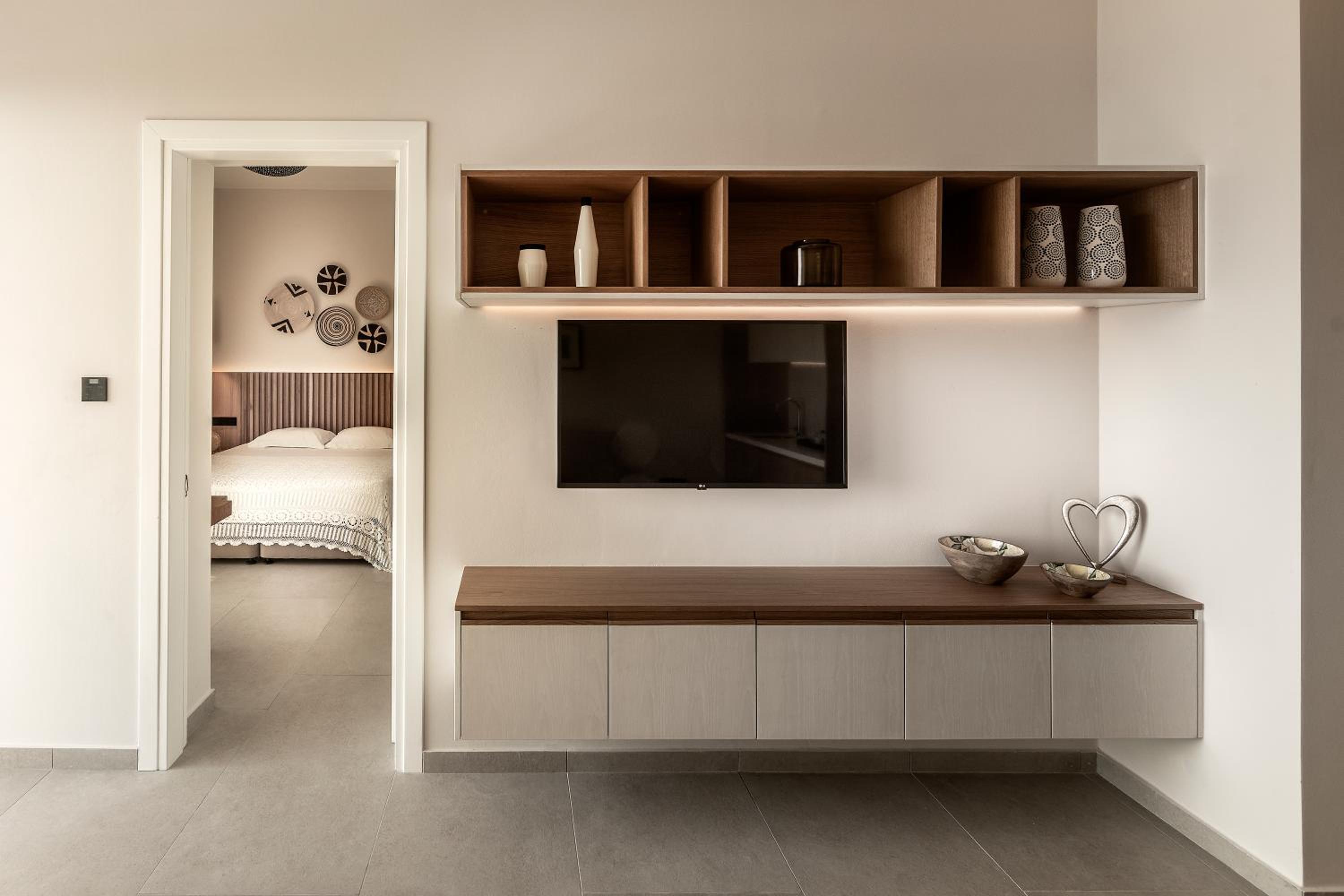 Suite - Photo 7
