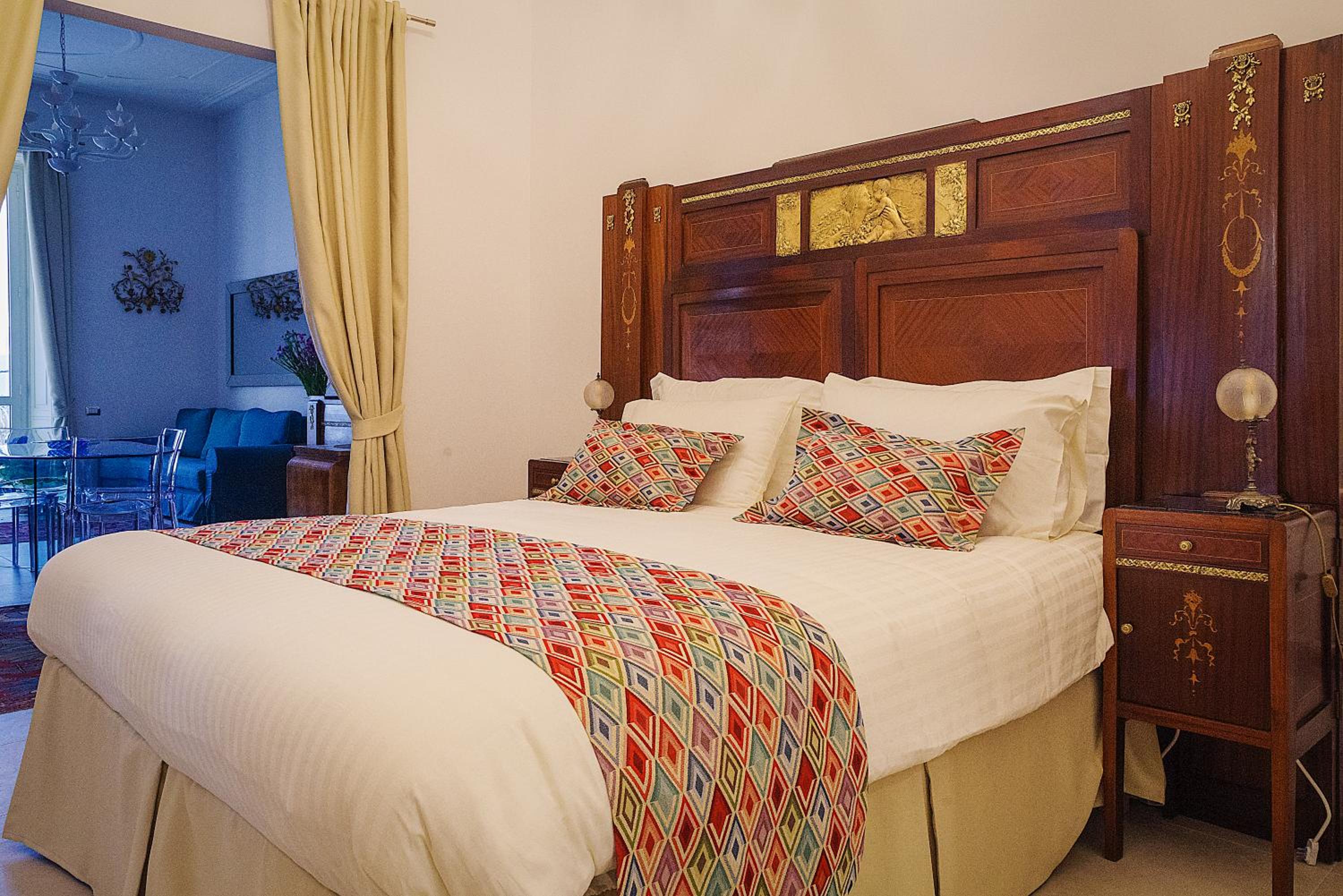 Deluxe Double or Twin Room with Sea View