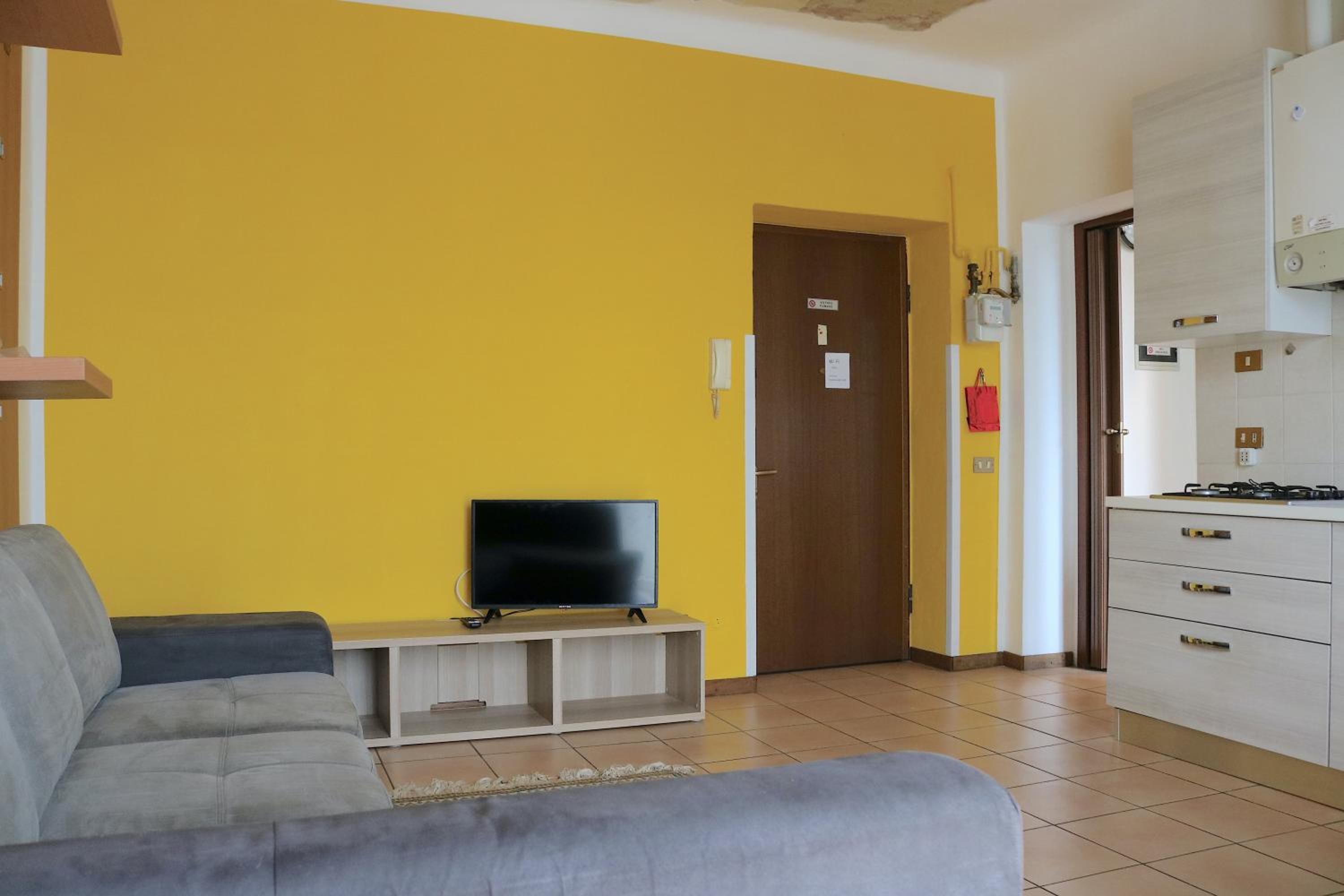 Apartment with Balcony photo 1
