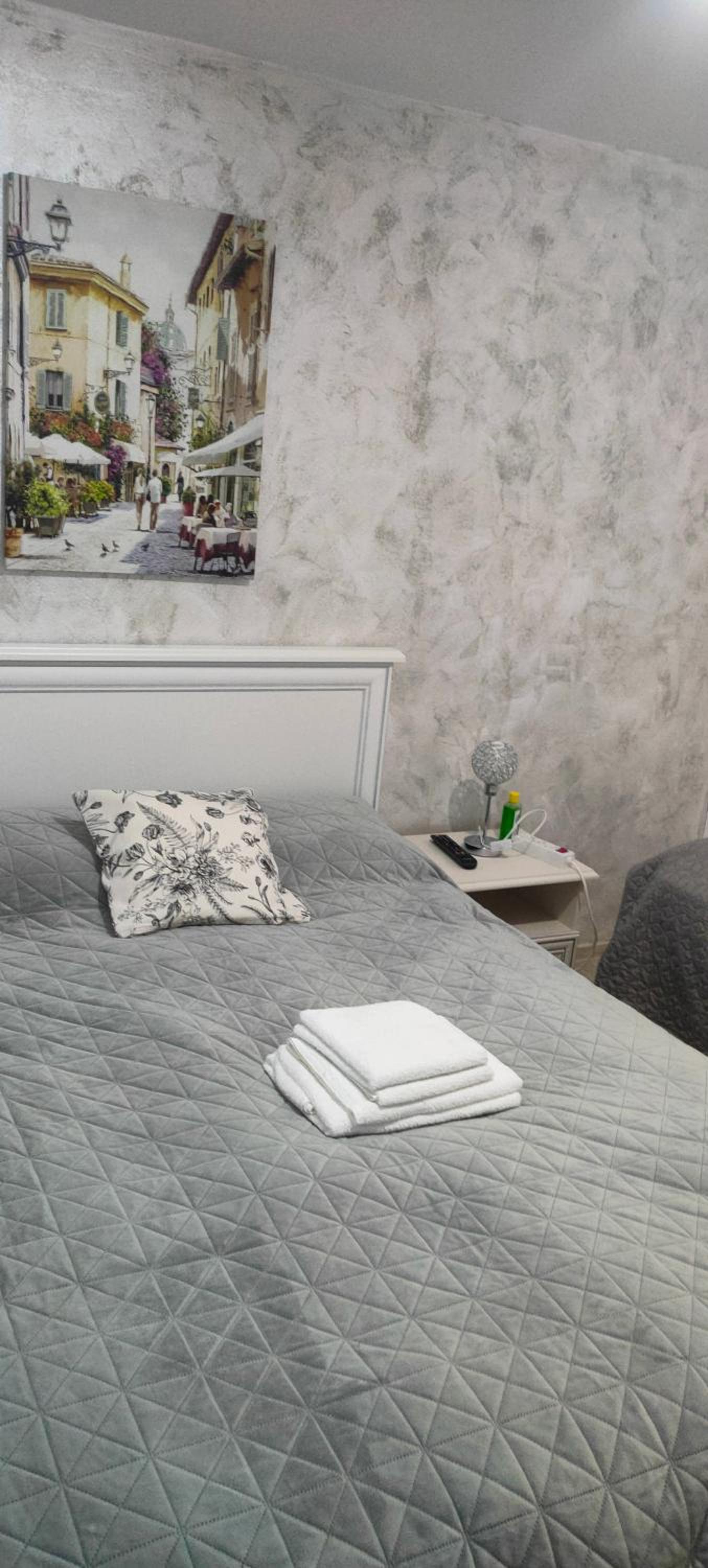 Triple Room with Private Bathroom - Photo 11