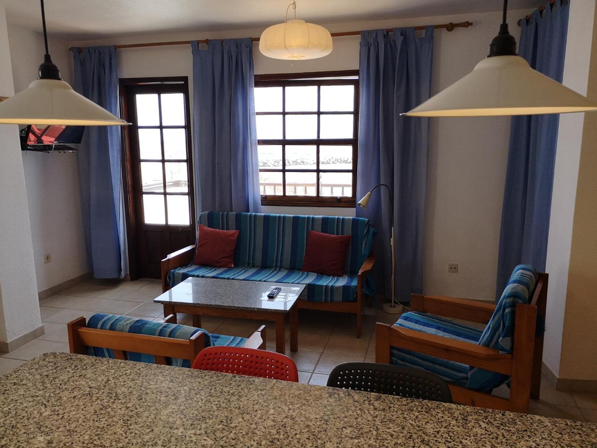 Apartamento de una habitación con balcón