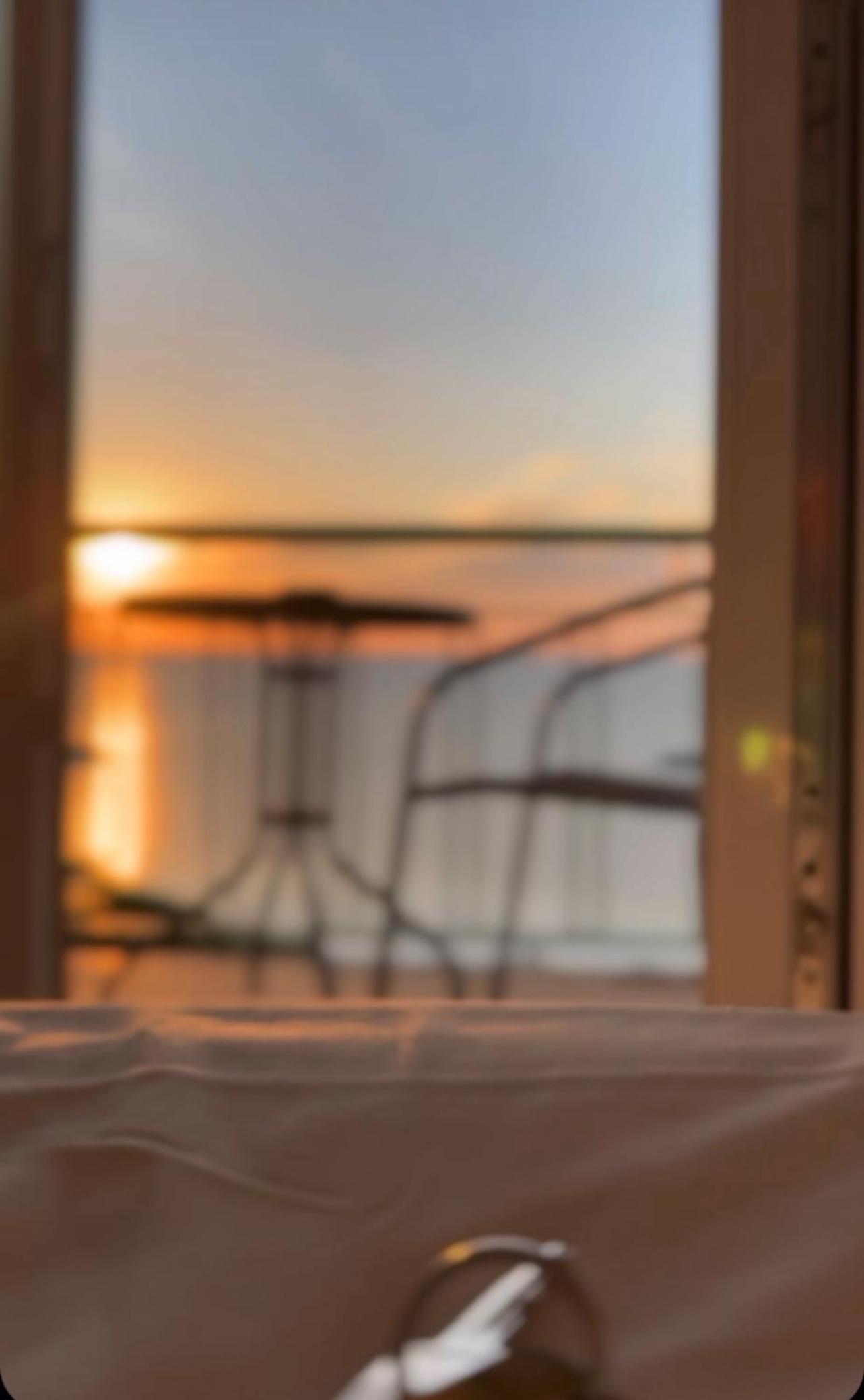 Superior Twin Room with Sea View - Photo 5