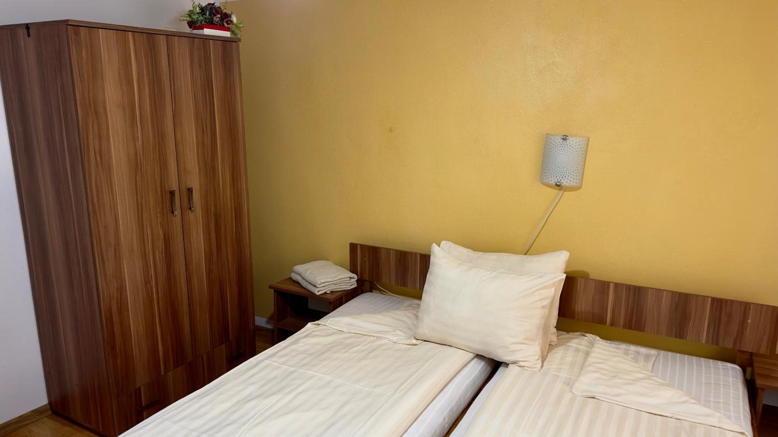 Double or Twin Room photo 2