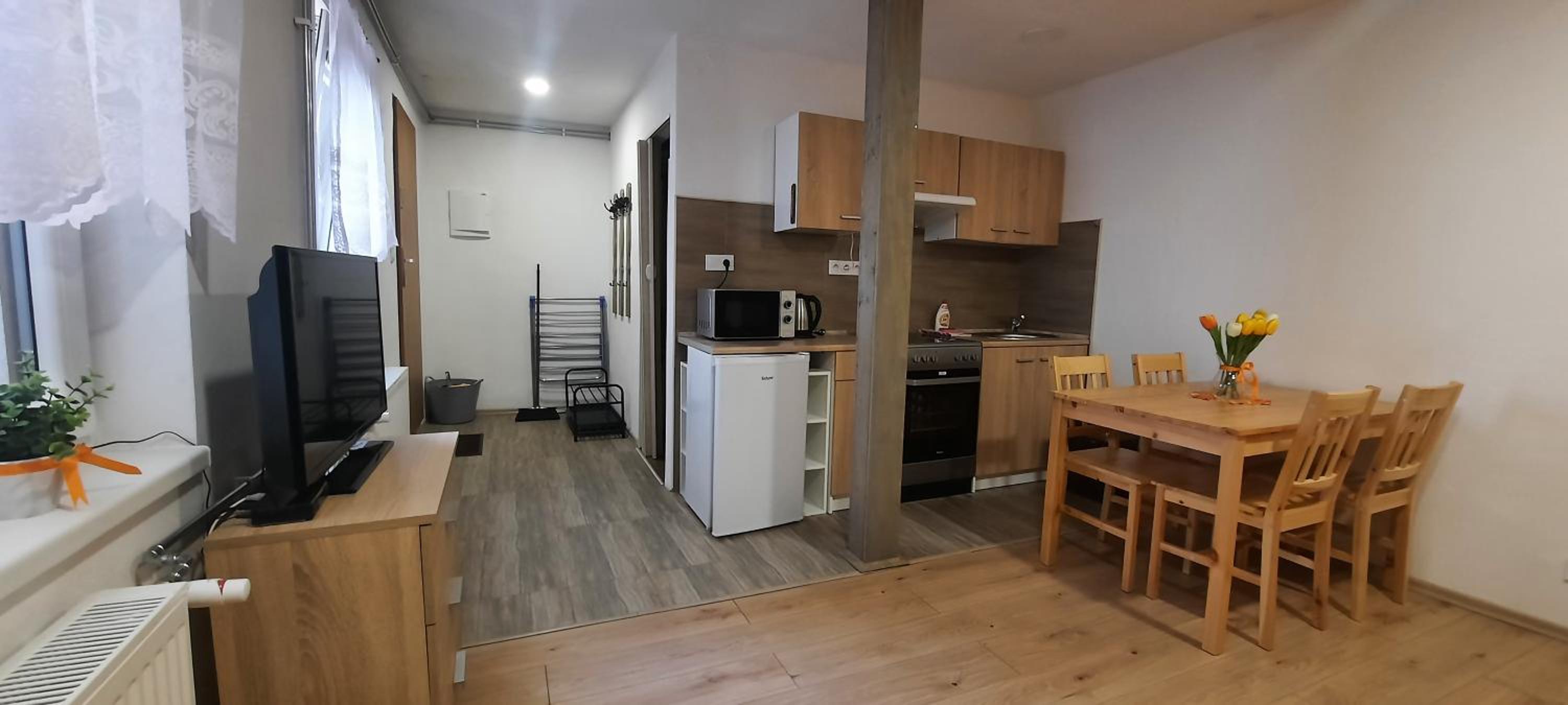 Apartment photo 2