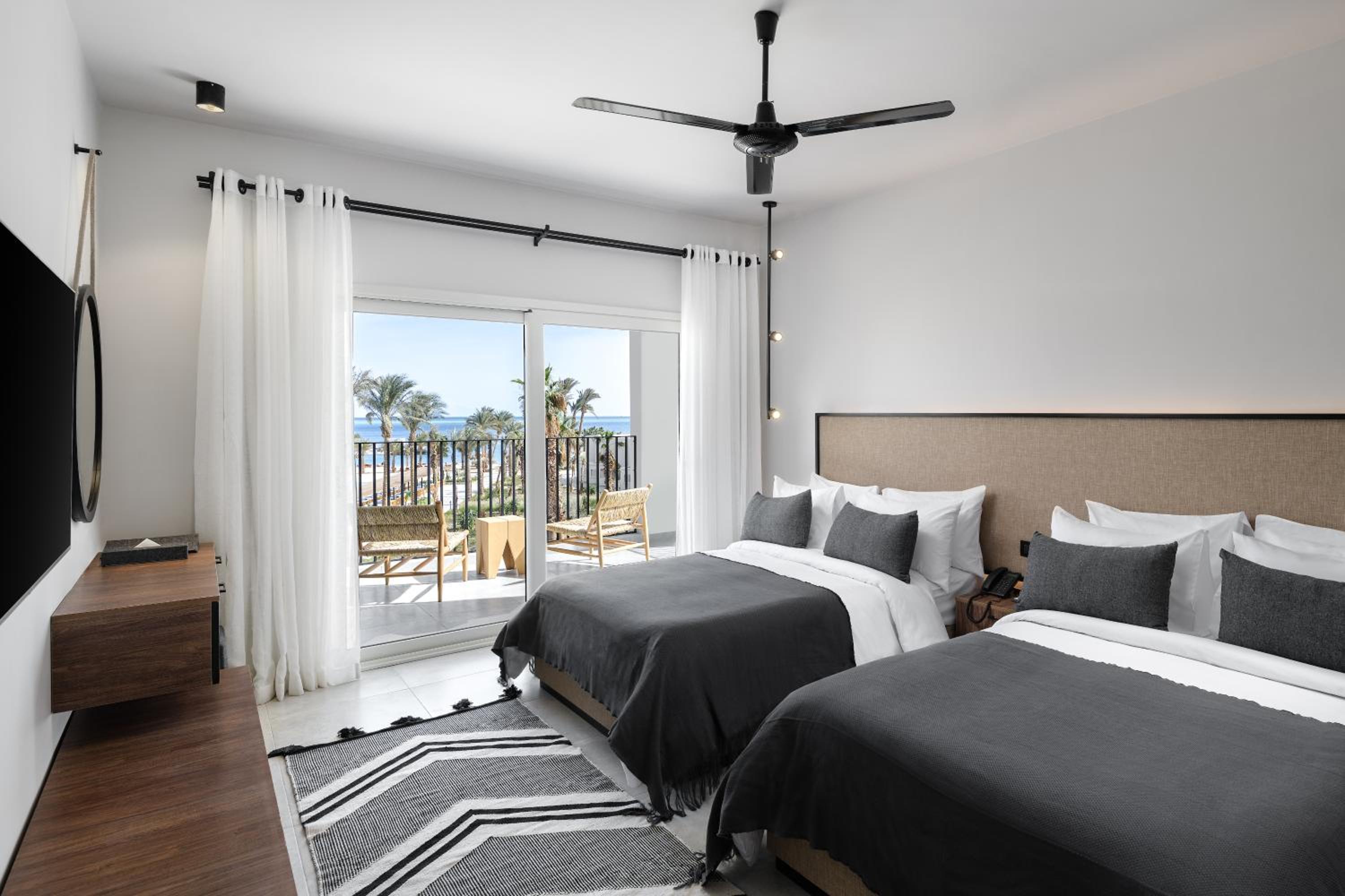 Two Bedroom Suite - Sea View  - Photo 5