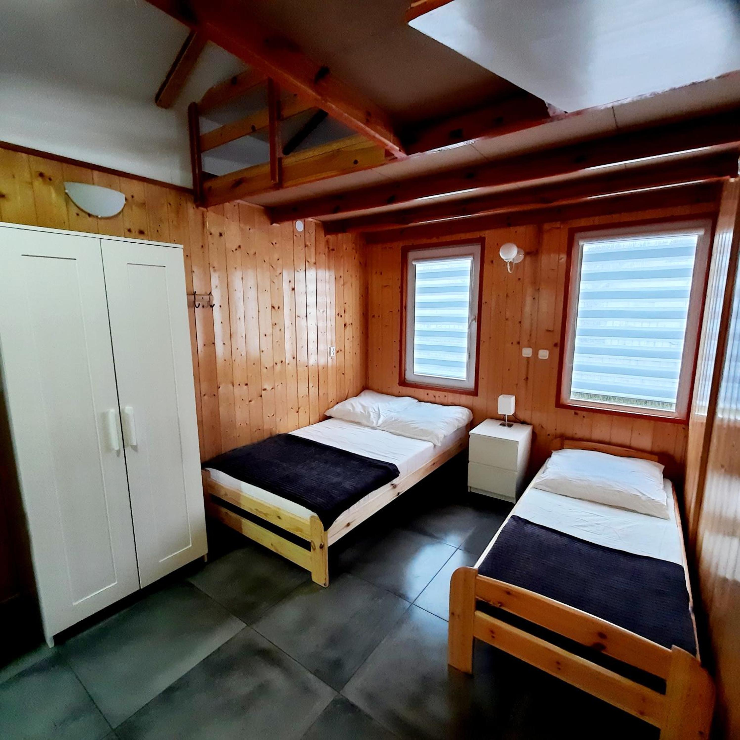 Comfort Triple Room with Shower photo 2