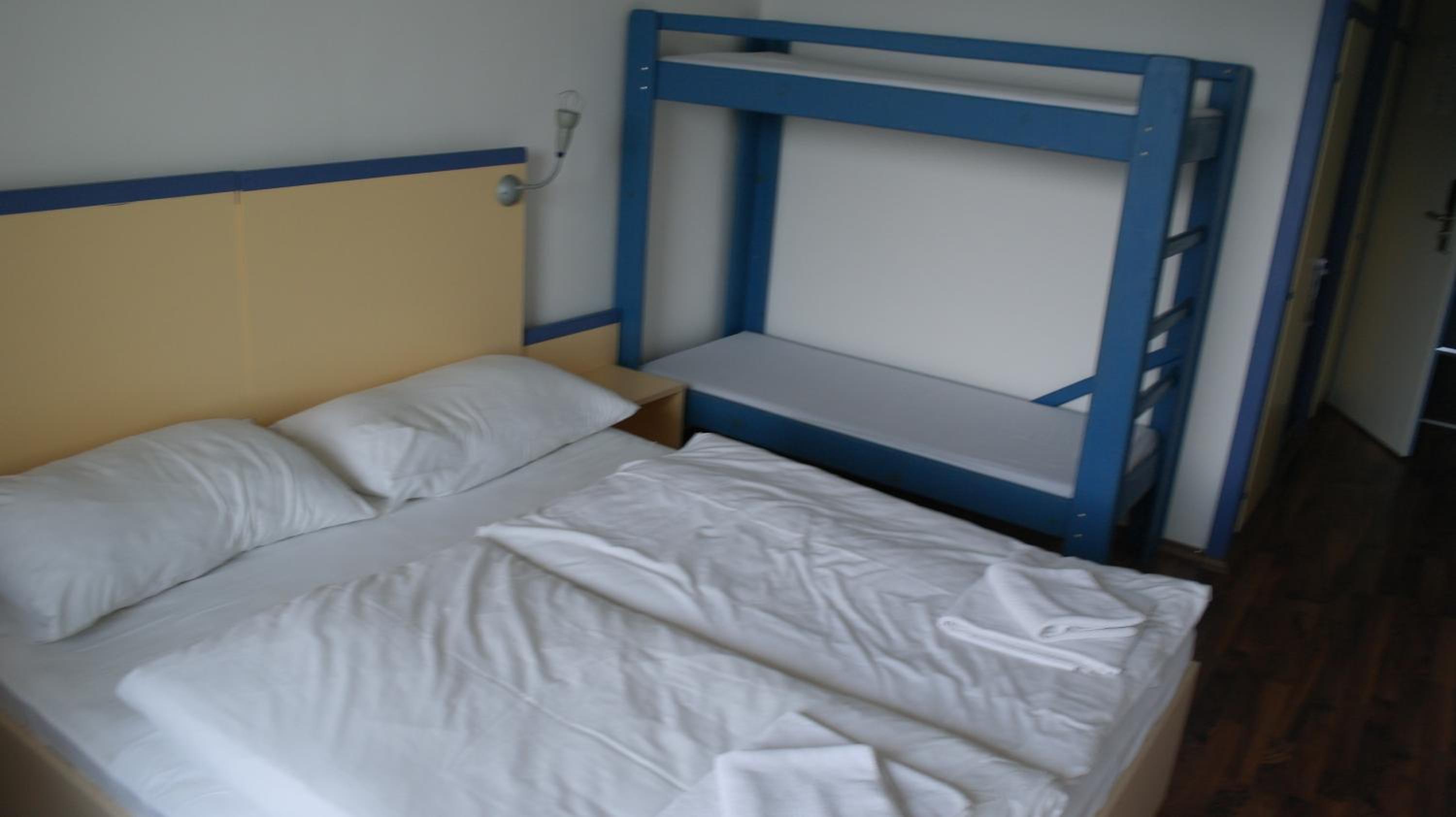 Budget Double Room photo 3