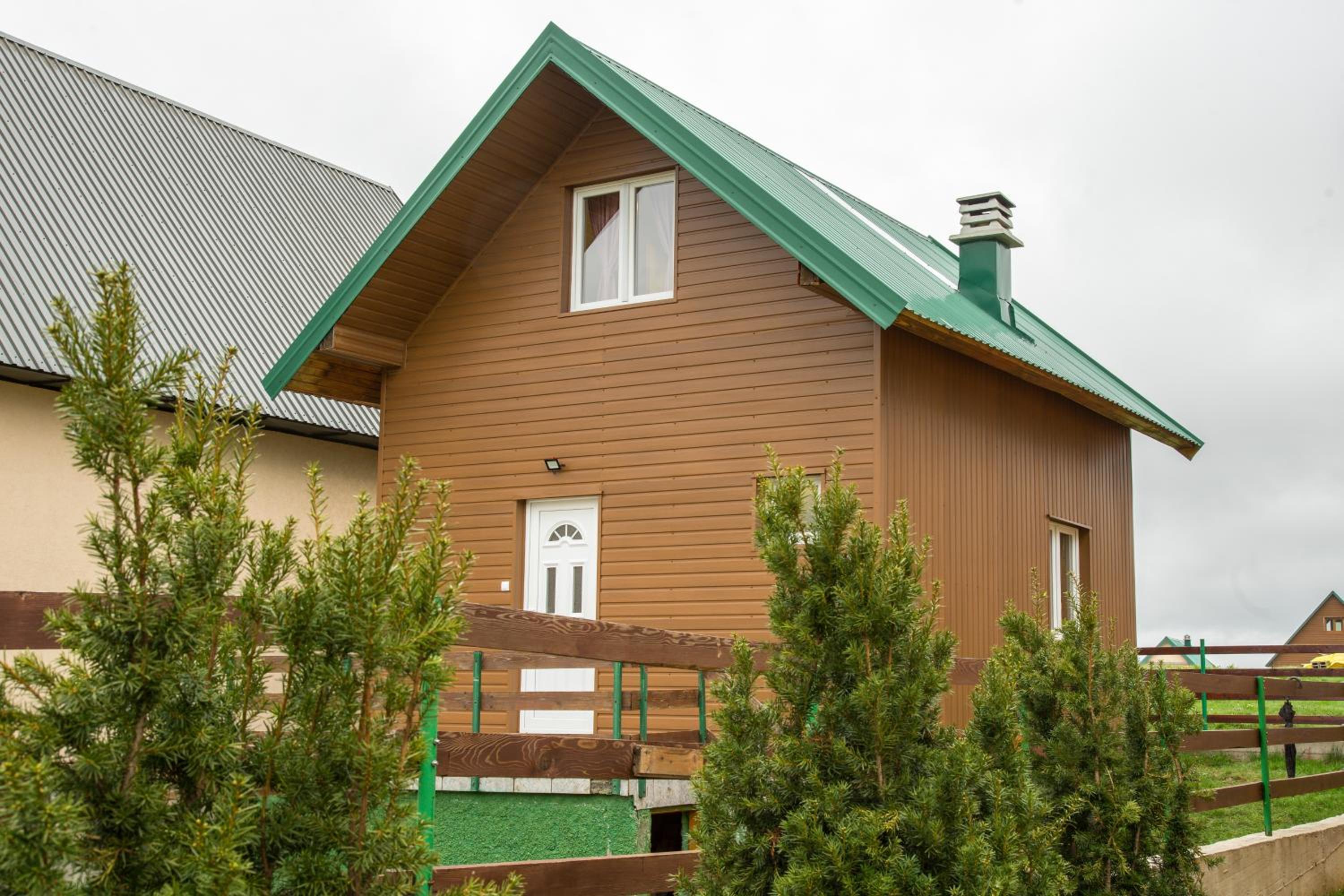 Two-Bedroom House photo 2