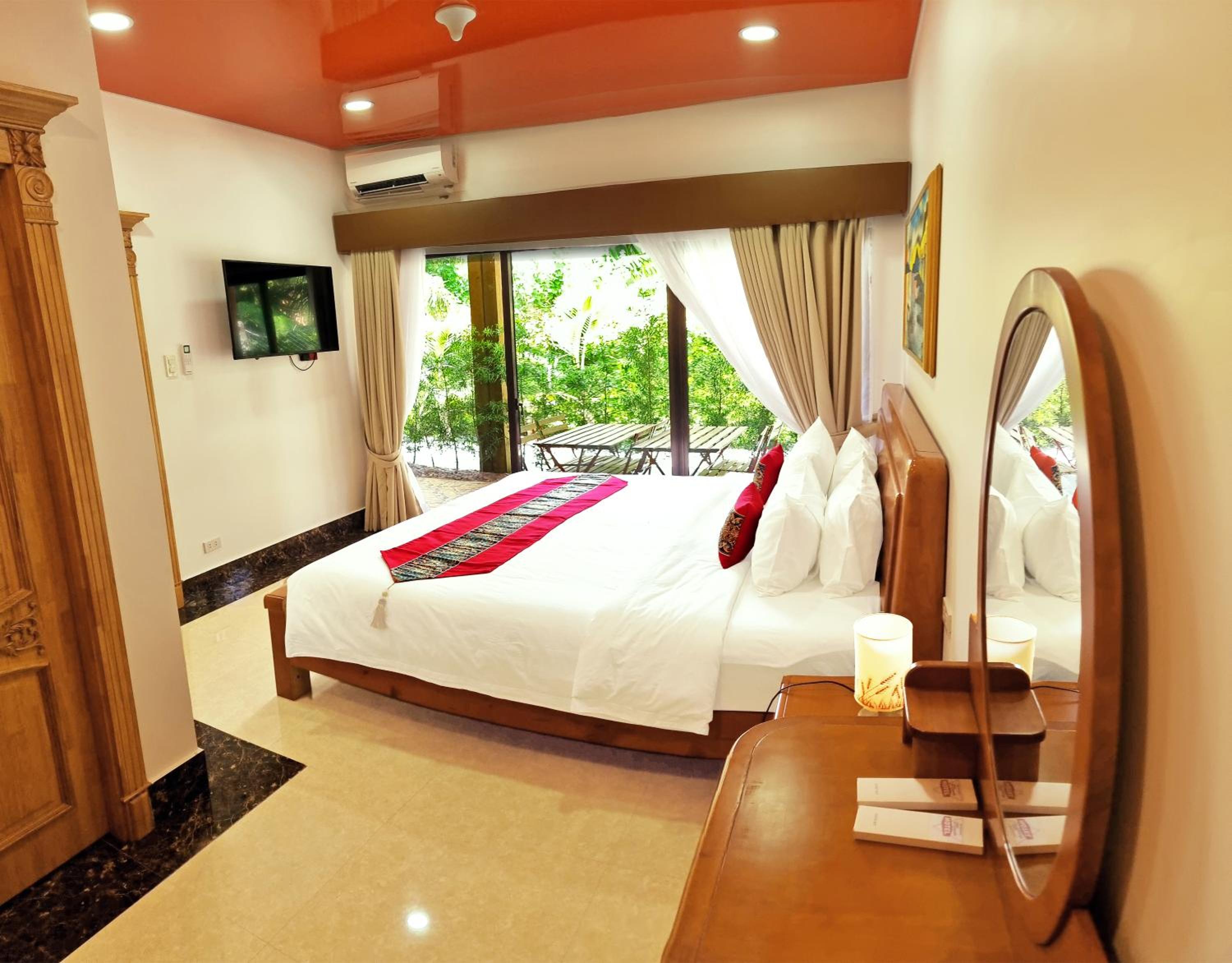 Two-Bedroom Suite photo 1