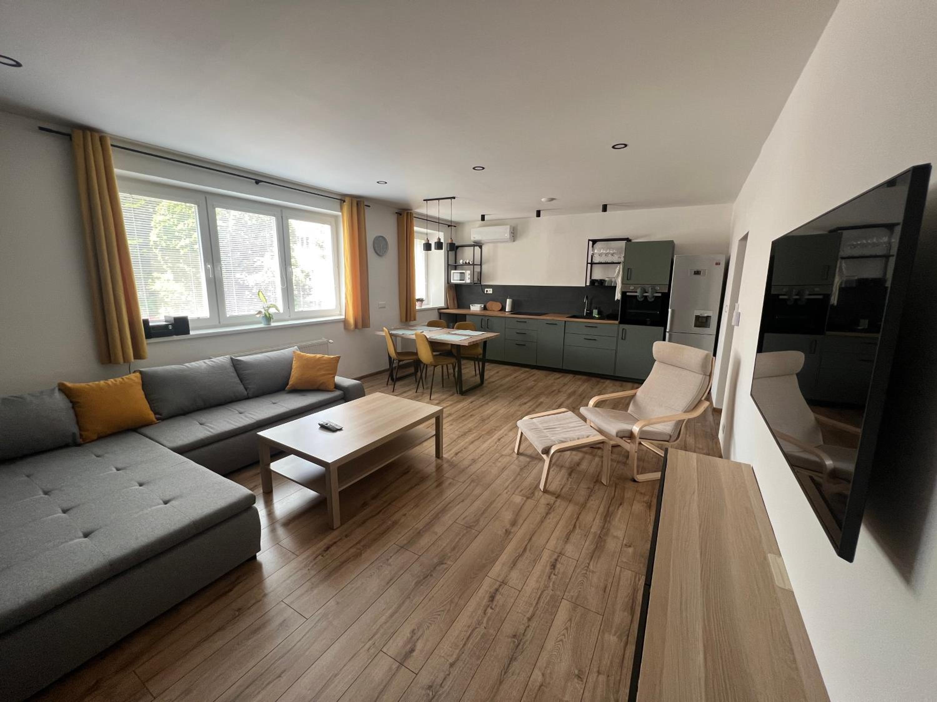 One-Bedroom Apartment