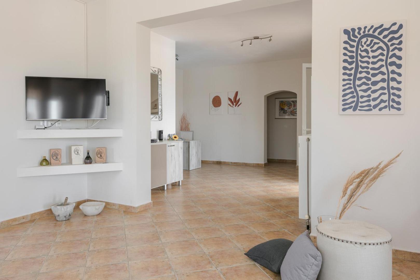 Villa photo 1