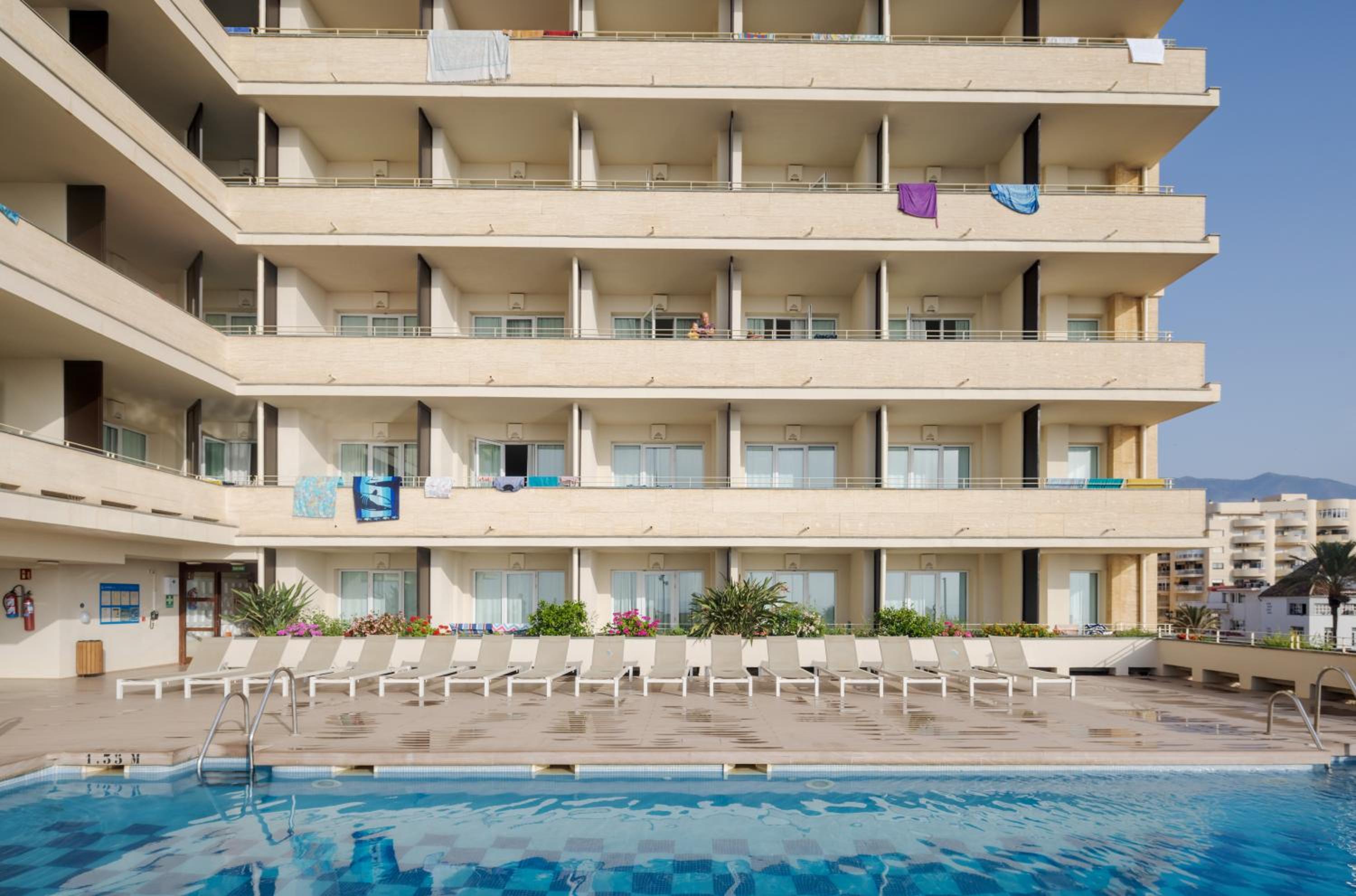 Double or Twin Room with Sea View - Photo 8