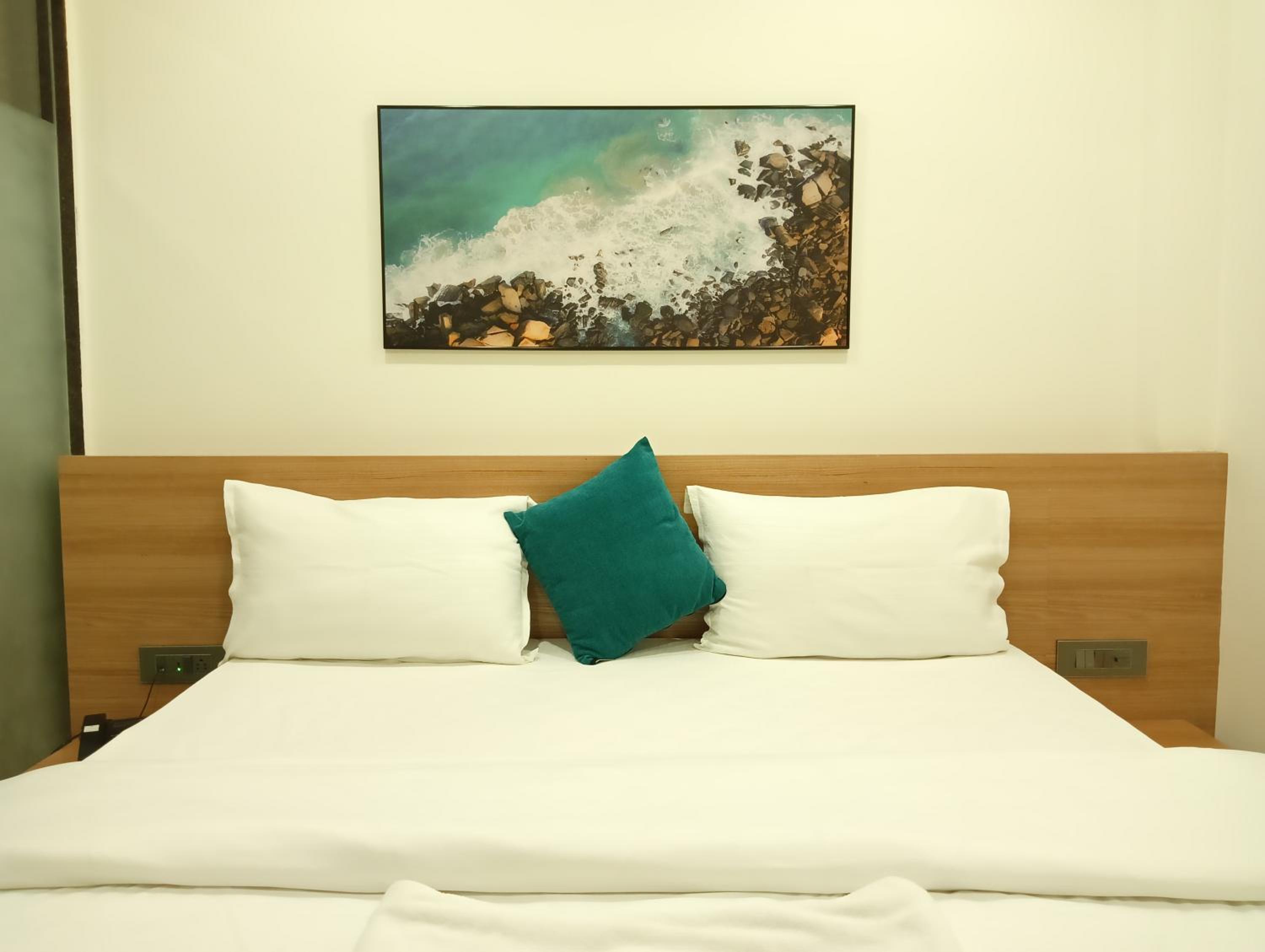 Deluxe Double Room - Photo 4