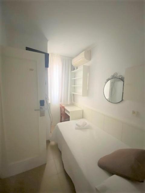 Habitación Individual Económica Interior
