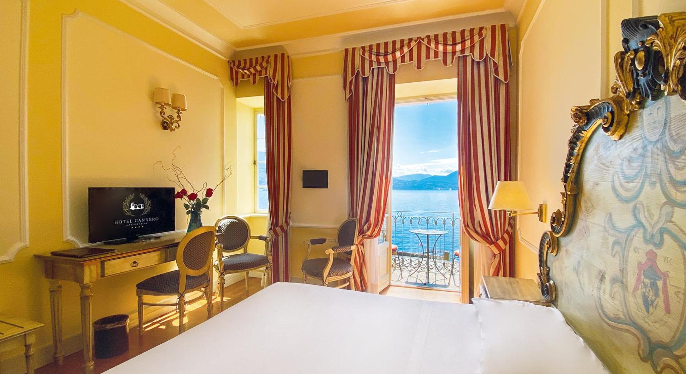 Superior Double or Twin Room with Lake View