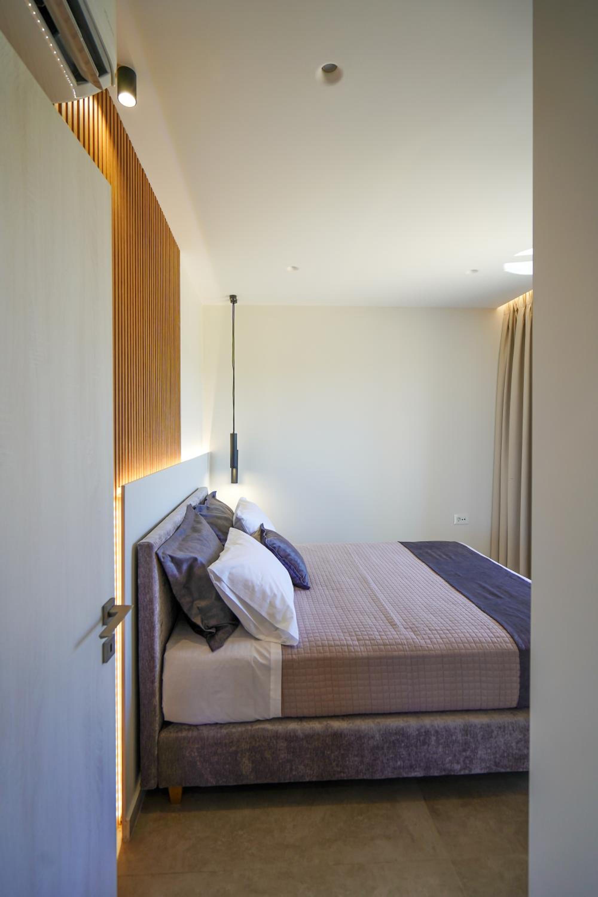 Villa photo 1