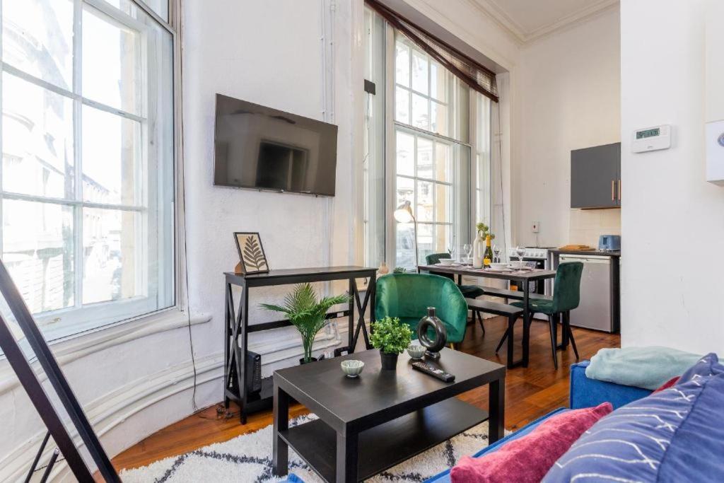 Apartment photo 1