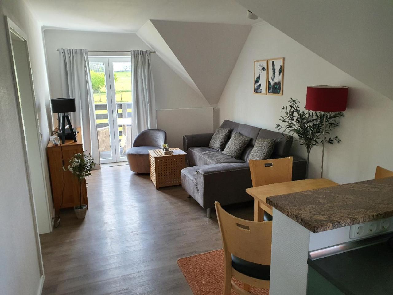 Studio Apartment photo 2