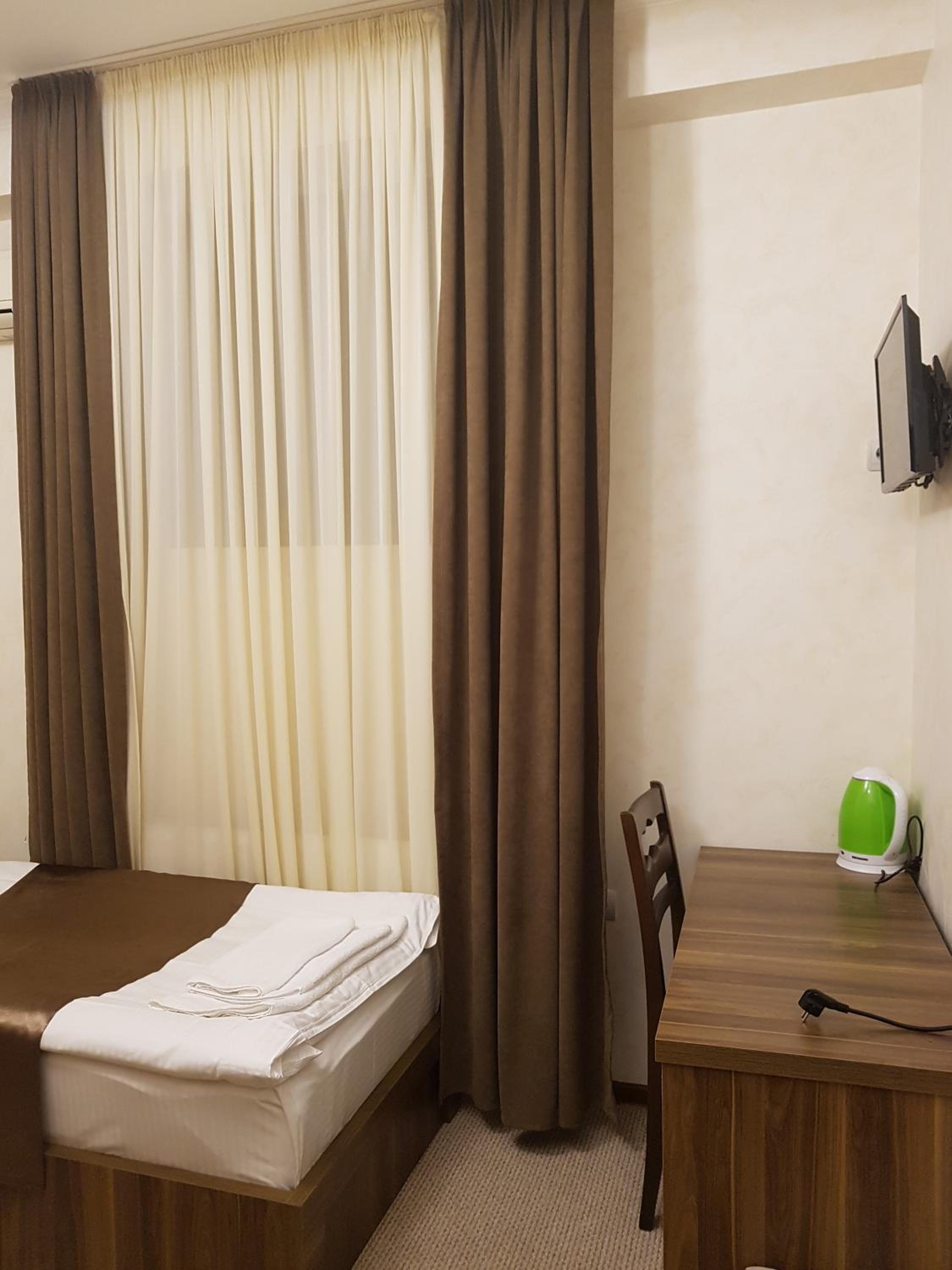 Single Room With Private Bathroom