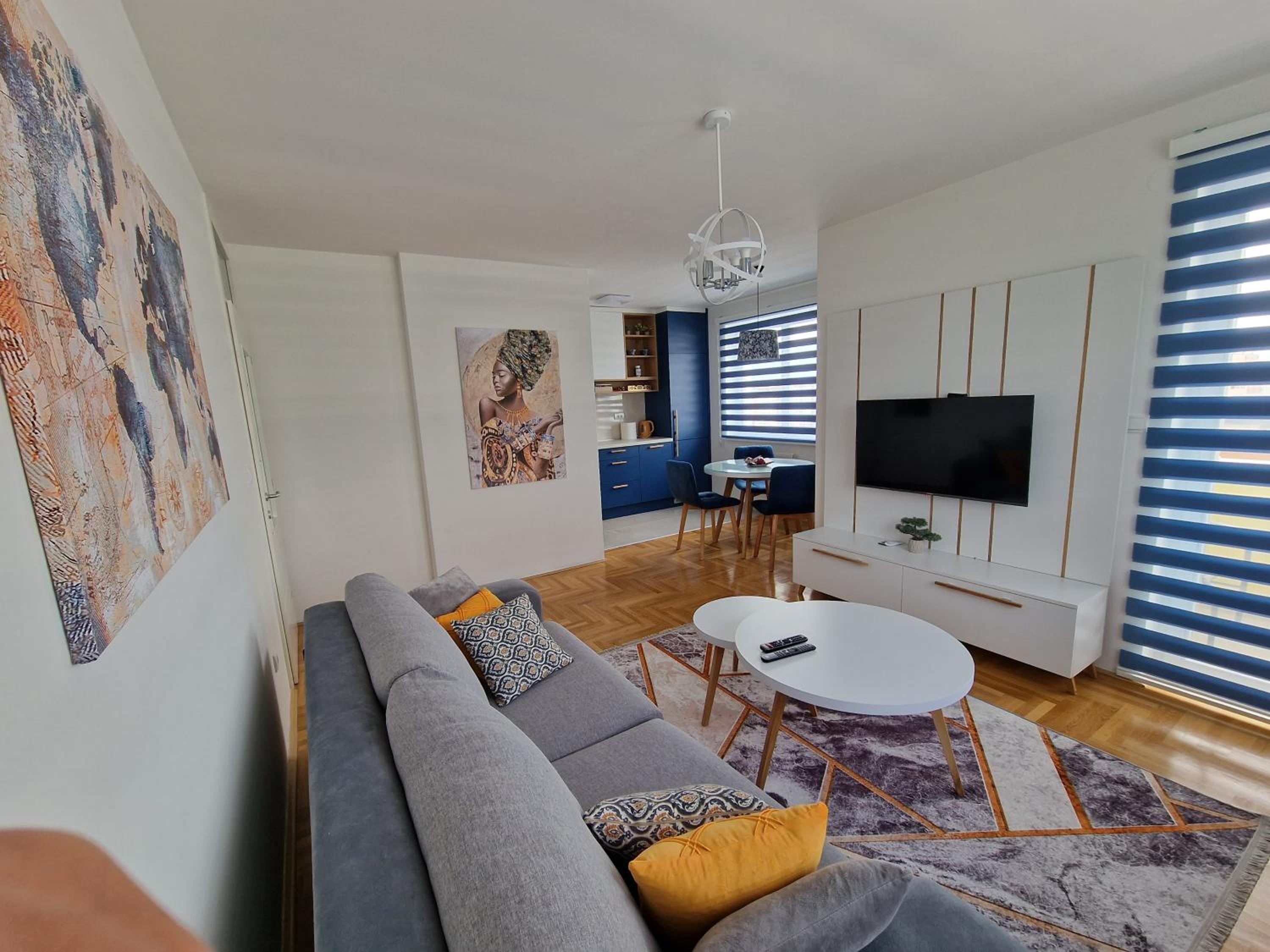 One-Bedroom Apartment photo 1