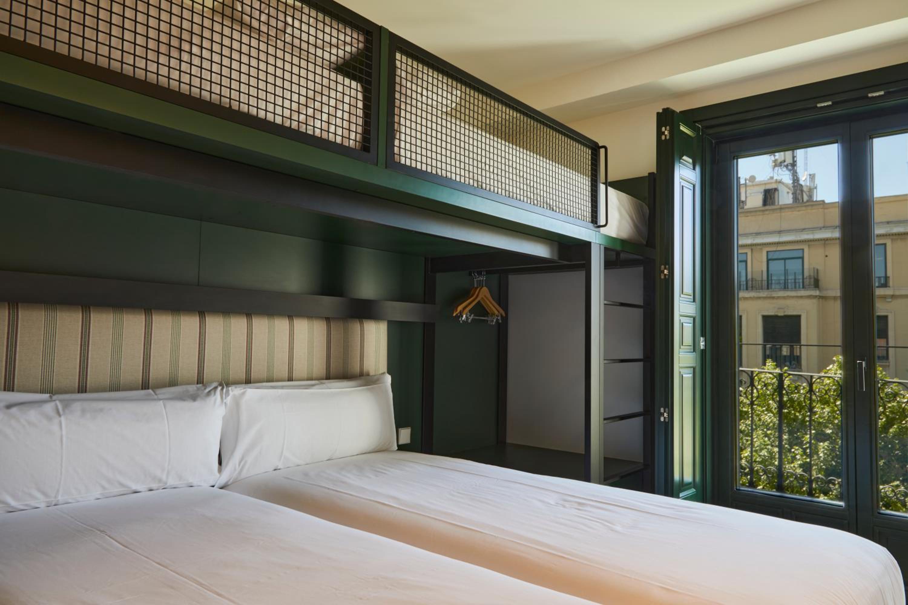 Premium Quadruple Room photo 2
