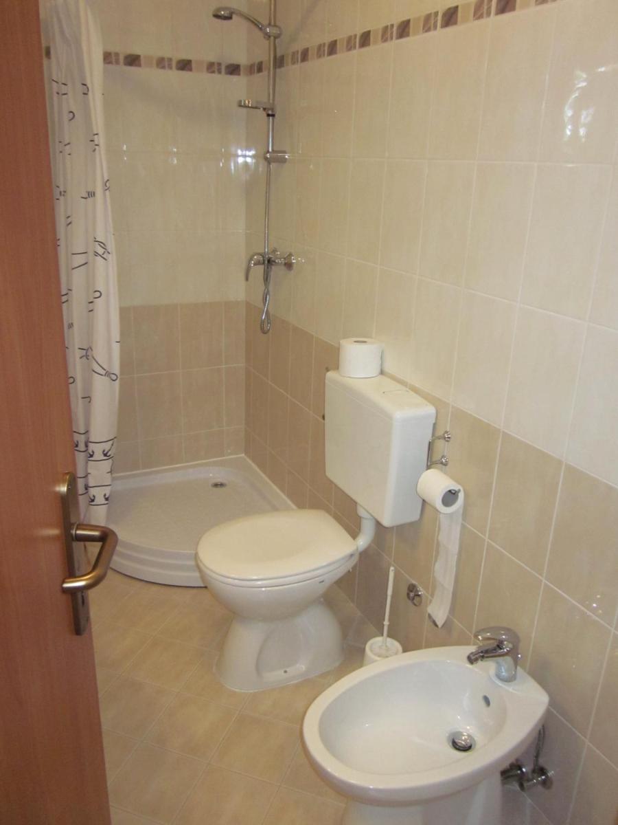 Two-Bedroom Apartment photo 3