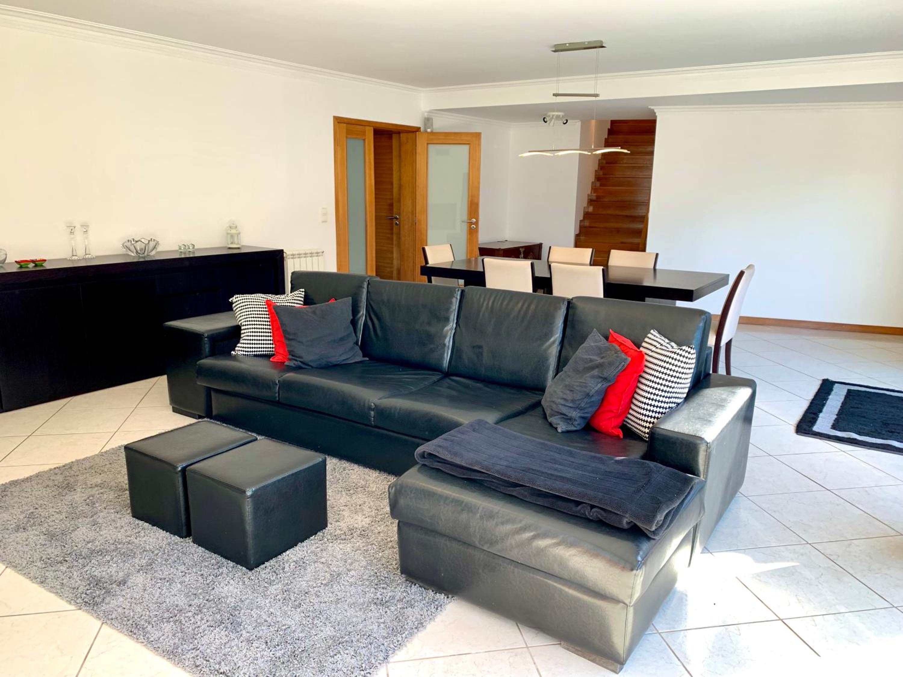Three-Bedroom House photo 1