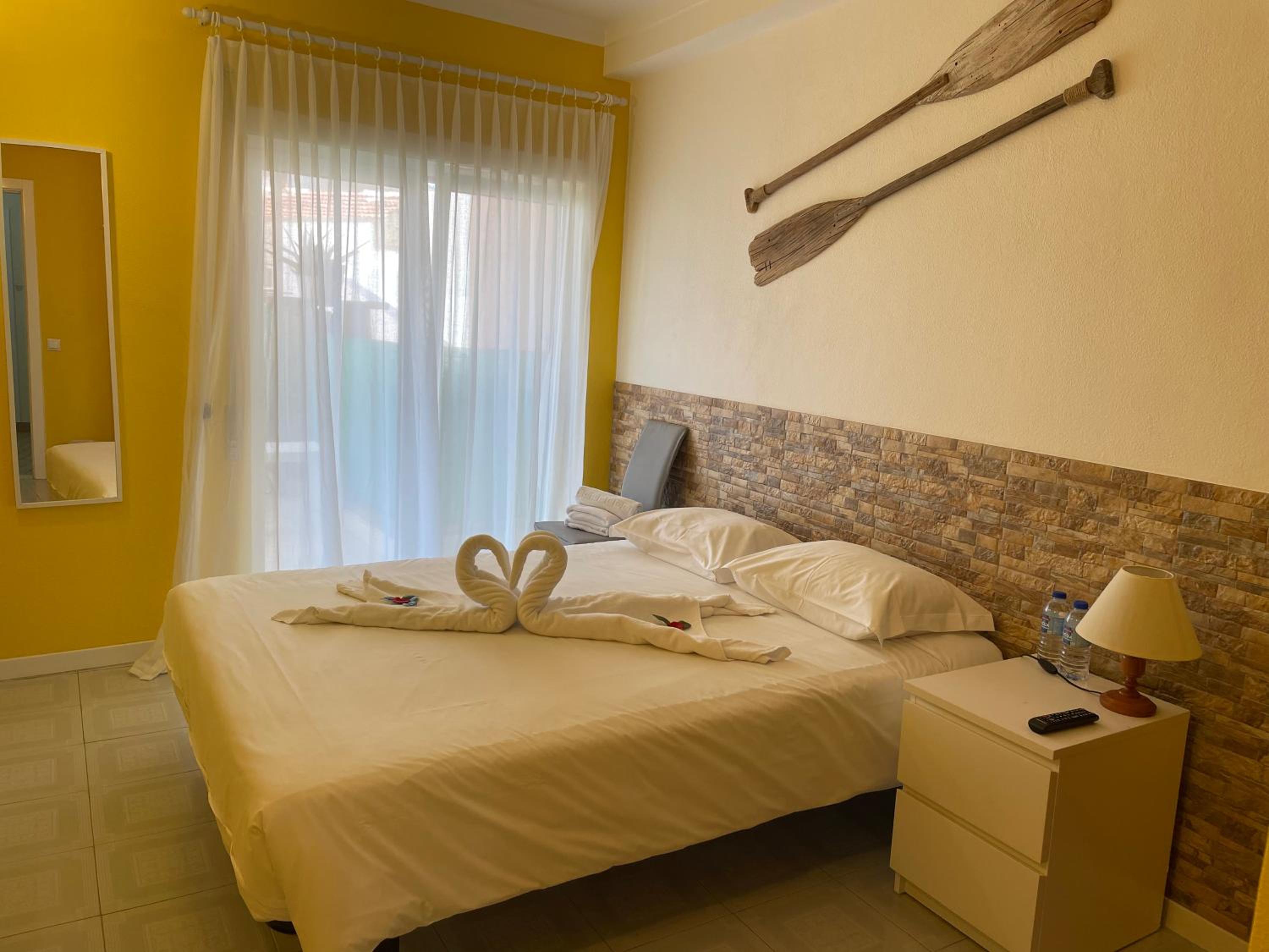 Double Room with Shared Bathroom photo 1