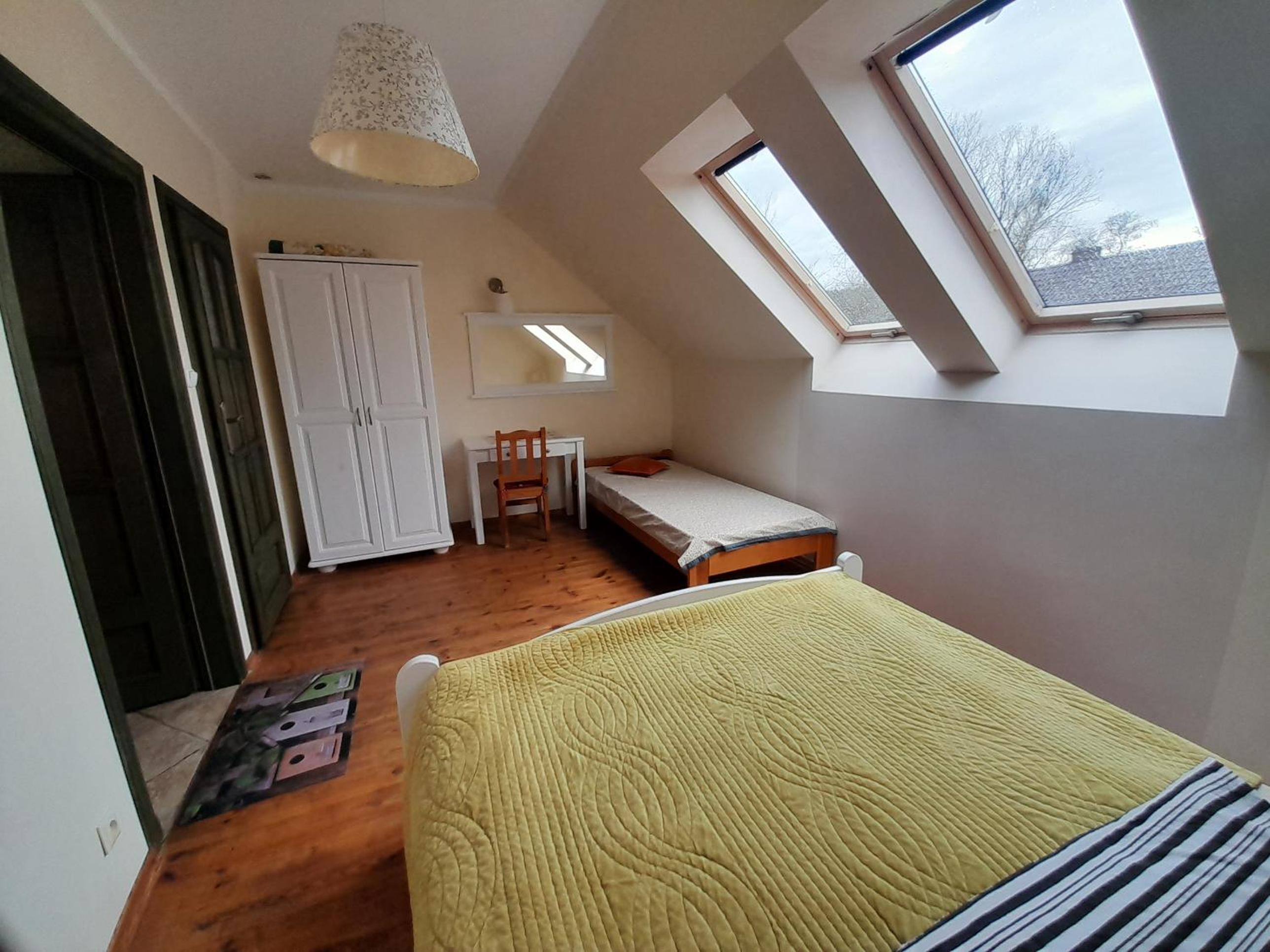 Triple Room with Private Bathroom photo 3