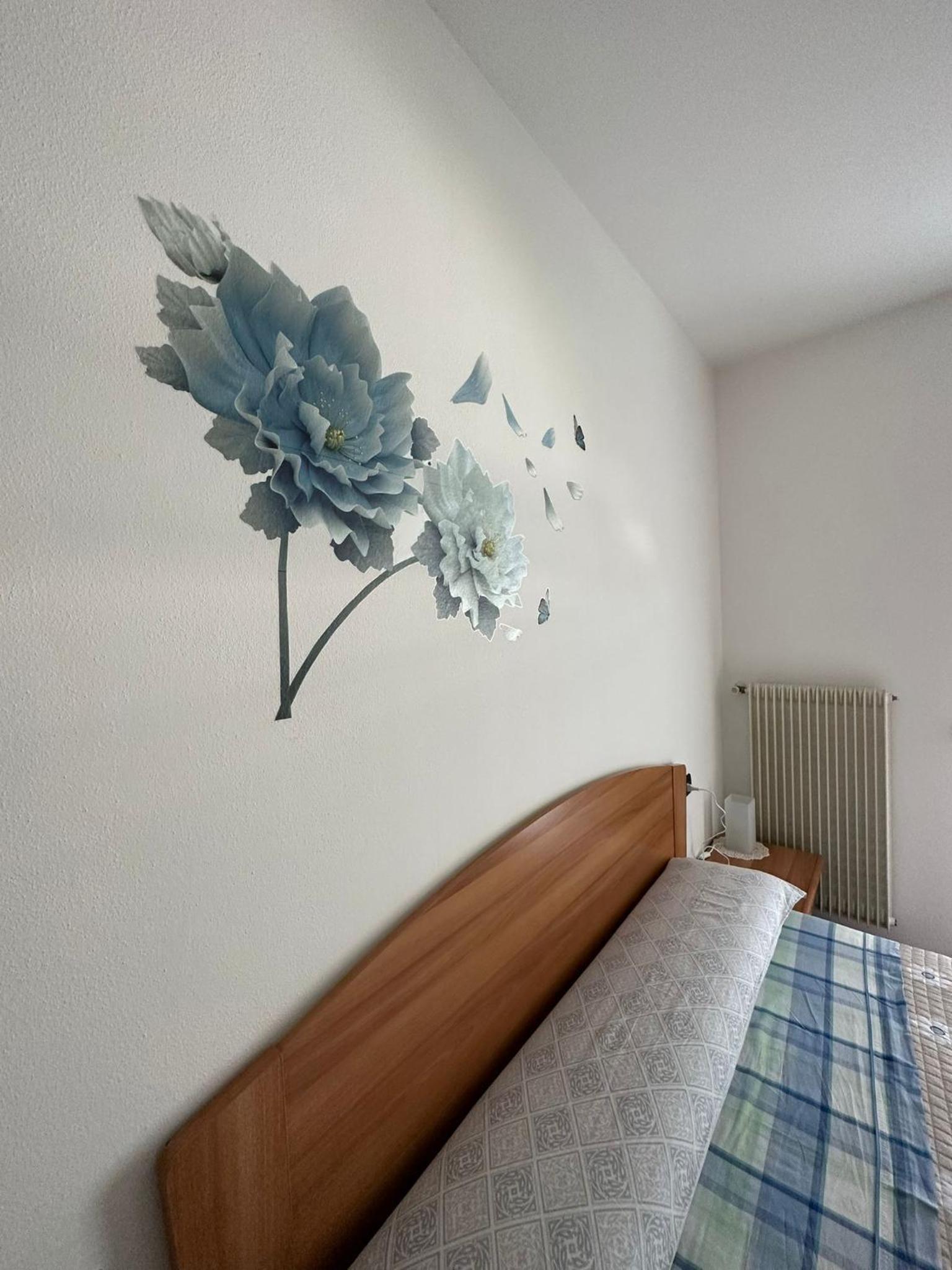 Apartment - Split Level - Photo 1