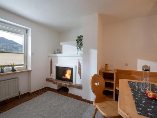 One-Bedroom Apartment with Shower photo 1