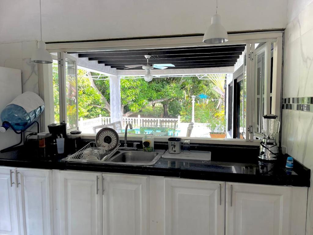 Four-Bedroom House photo 2