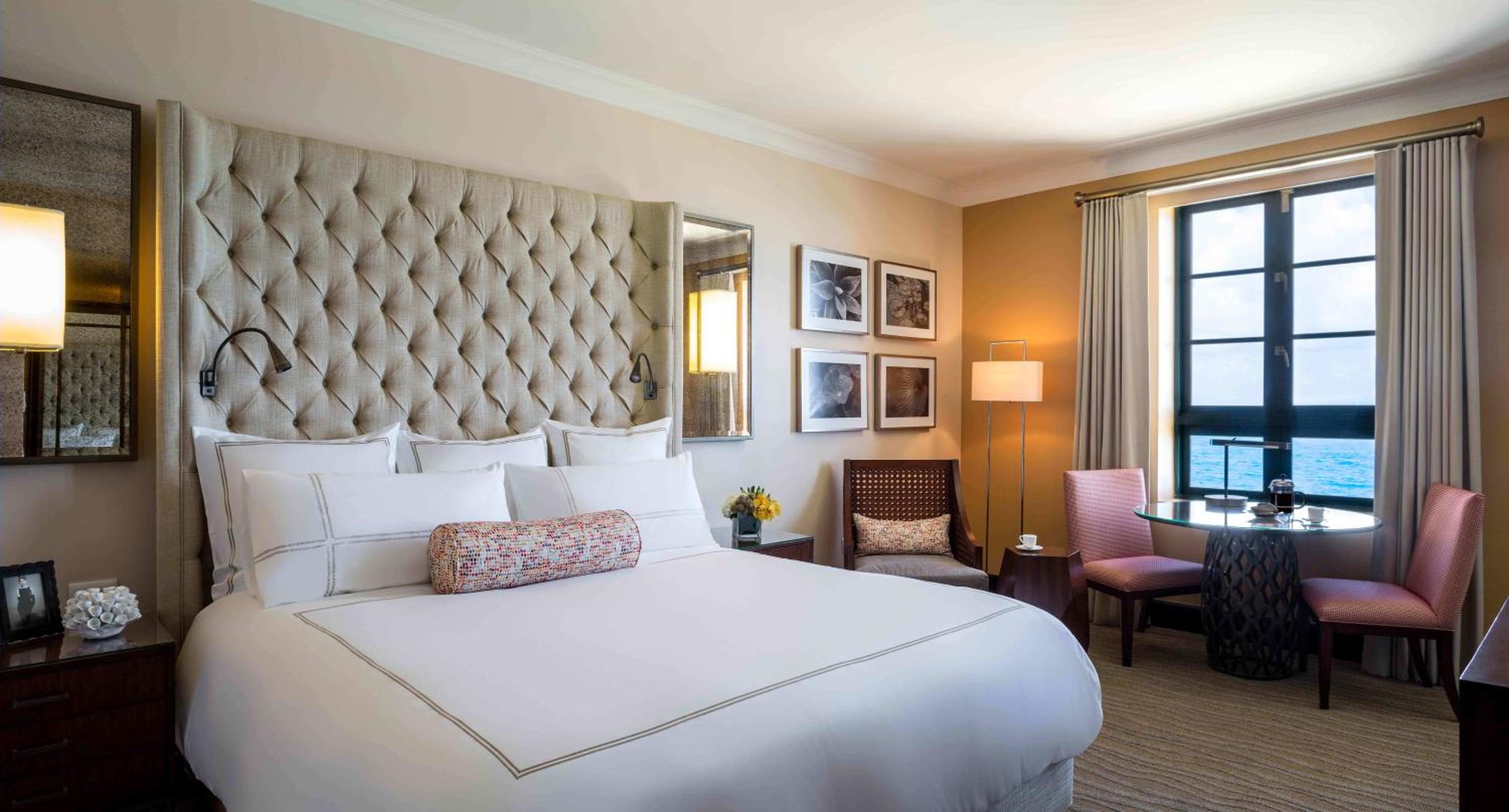 Queen Room photo 2