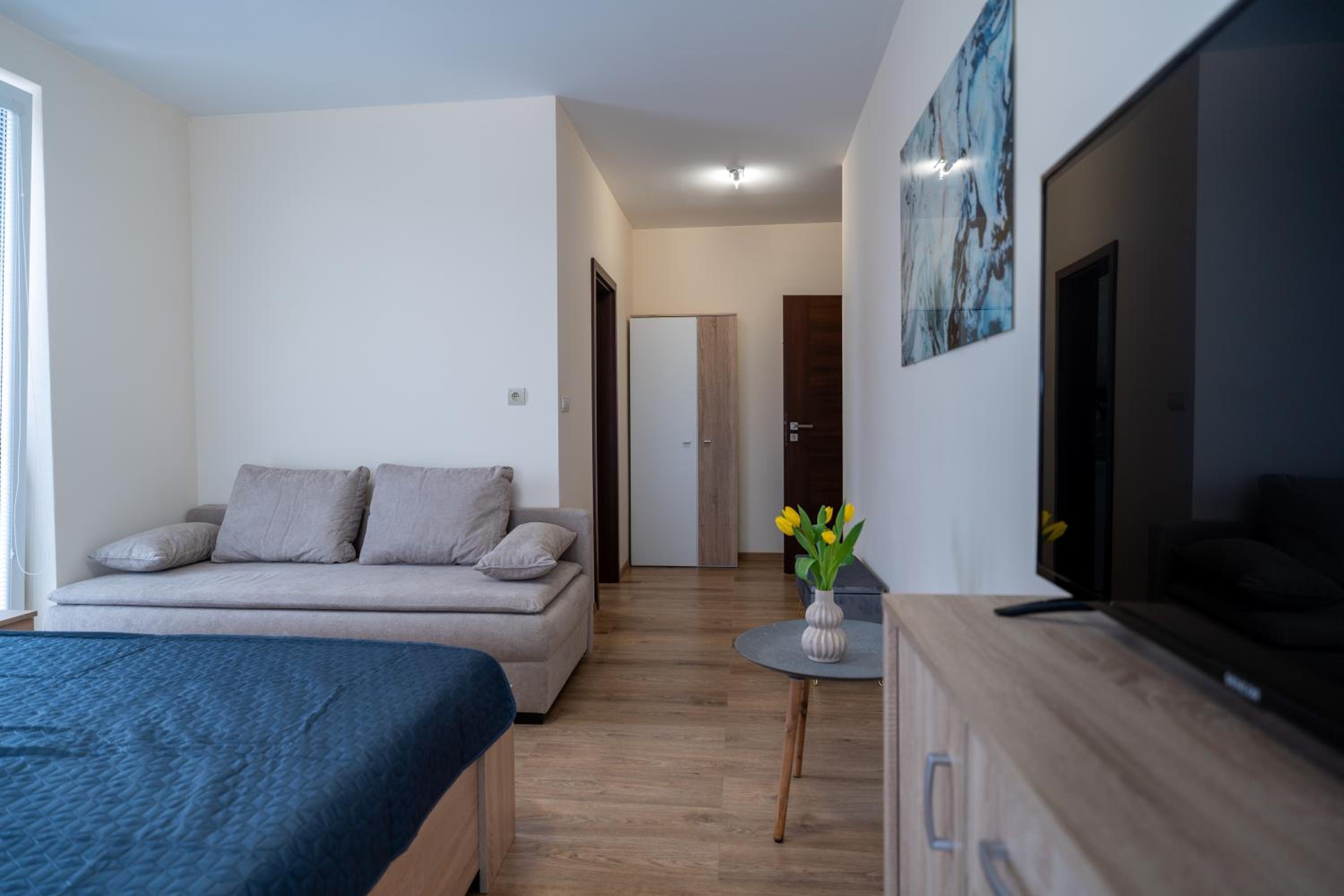 Queen Room with Balcony photo 1